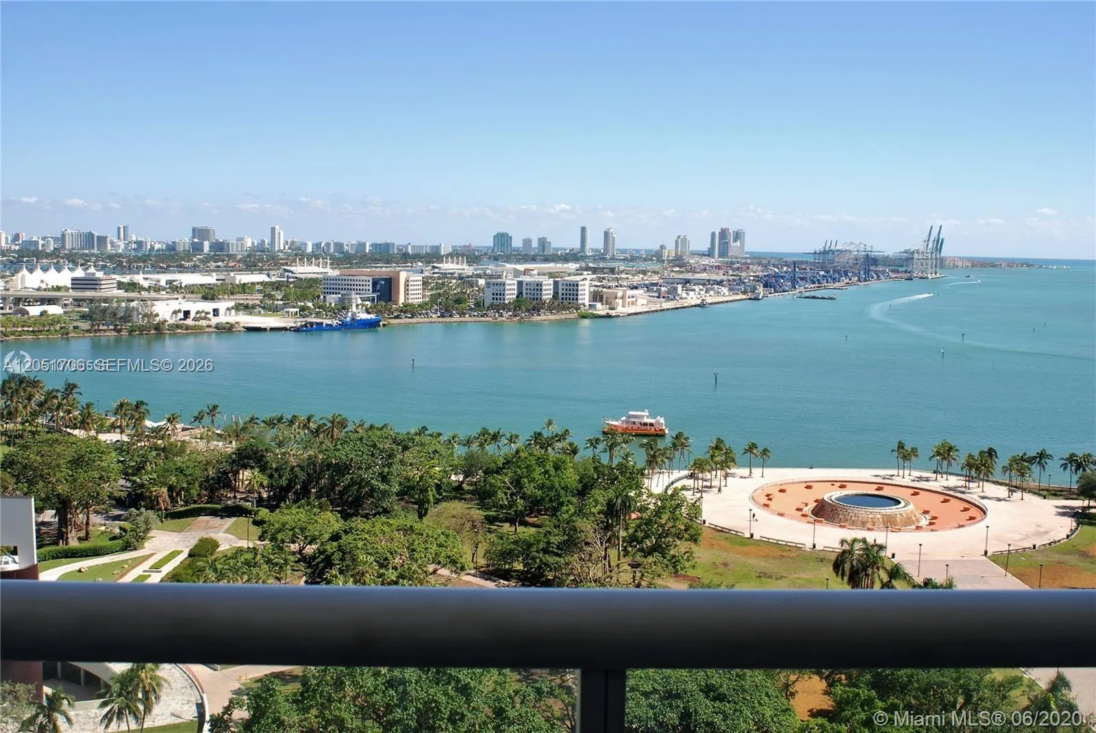 Foto de propiedad en 50 Biscayne Boulevard 2810, Miami, FL 33132 Miami con MLS#