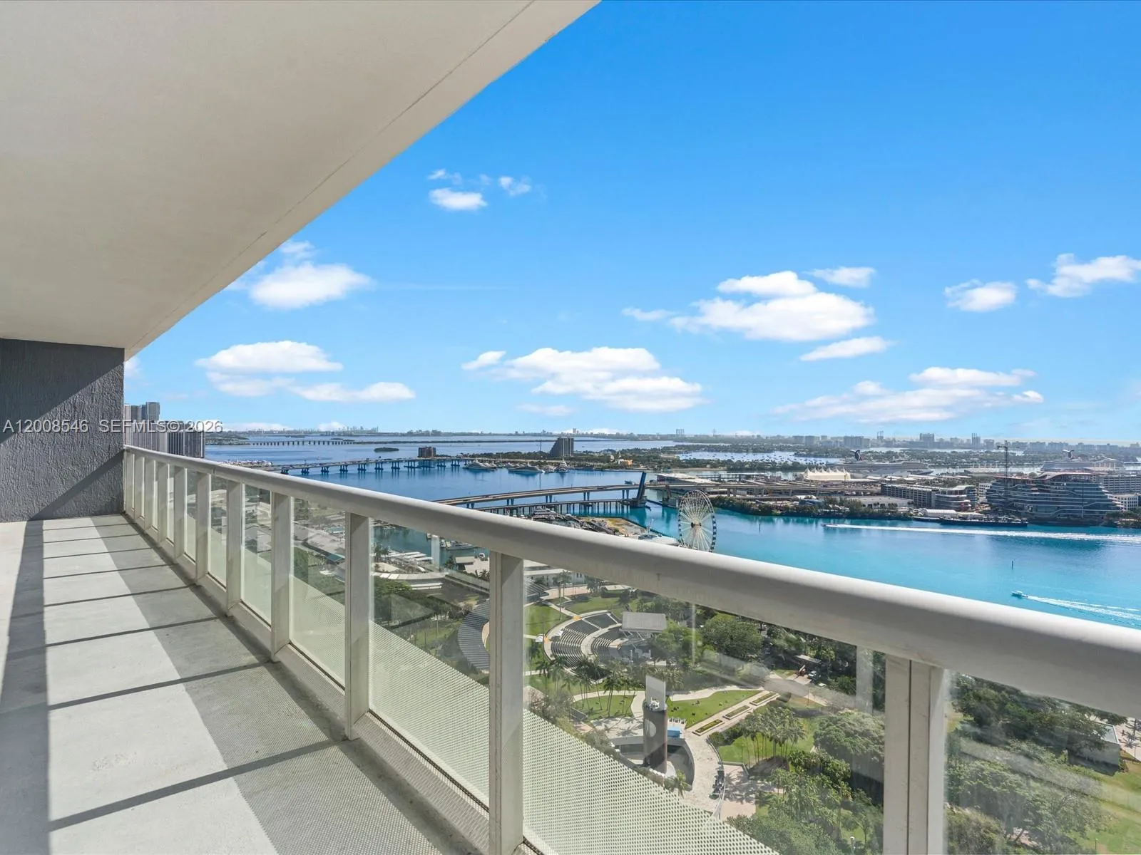 Foto de propiedad en 50 Biscayne Boulevard 3308, Miami, FL 33132 Miami con MLS#