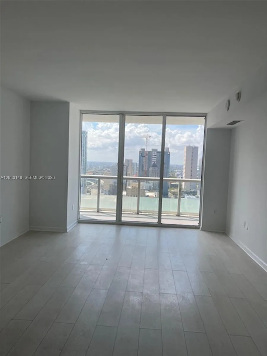 Foto de propiedad en 50 Biscayne Boulevard 3407, Miami, FL 33132 Miami con MLS#