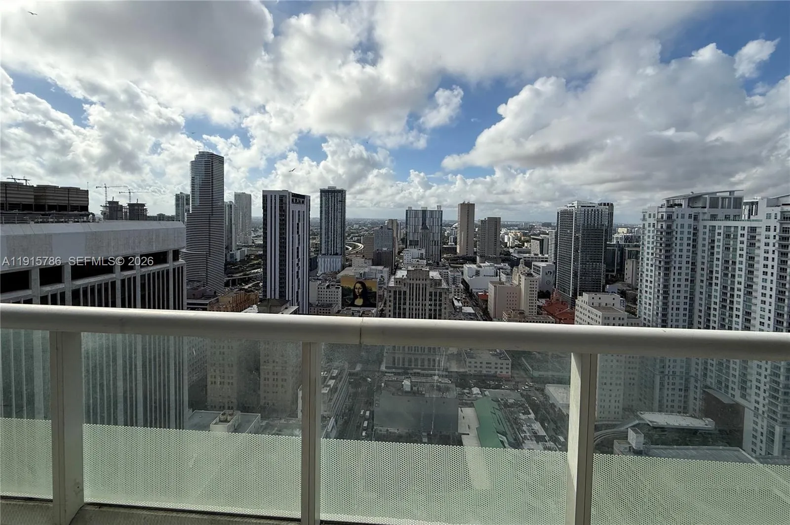 Foto de propiedad en 50 Biscayne Boulevard 3911, Miami, FL 33132 Miami con MLS#