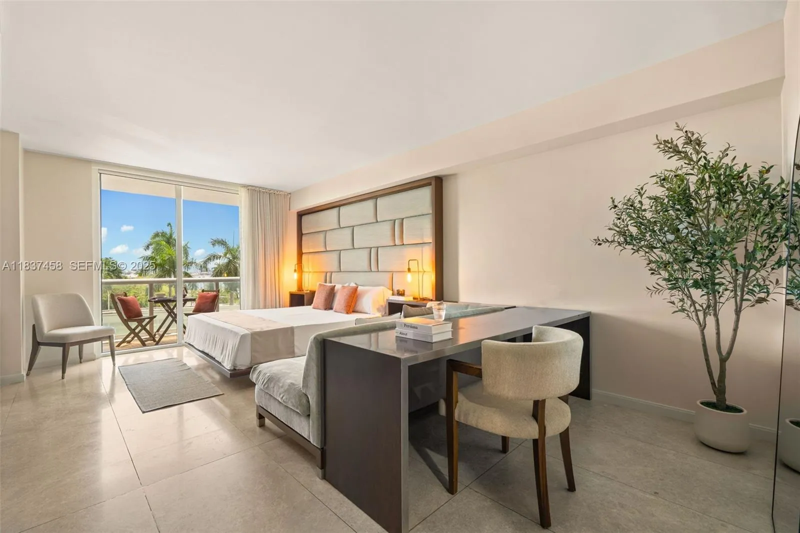 Foto de propiedad en 50 Biscayne Boulevard 411, Miami, FL 33132 Miami con MLS#