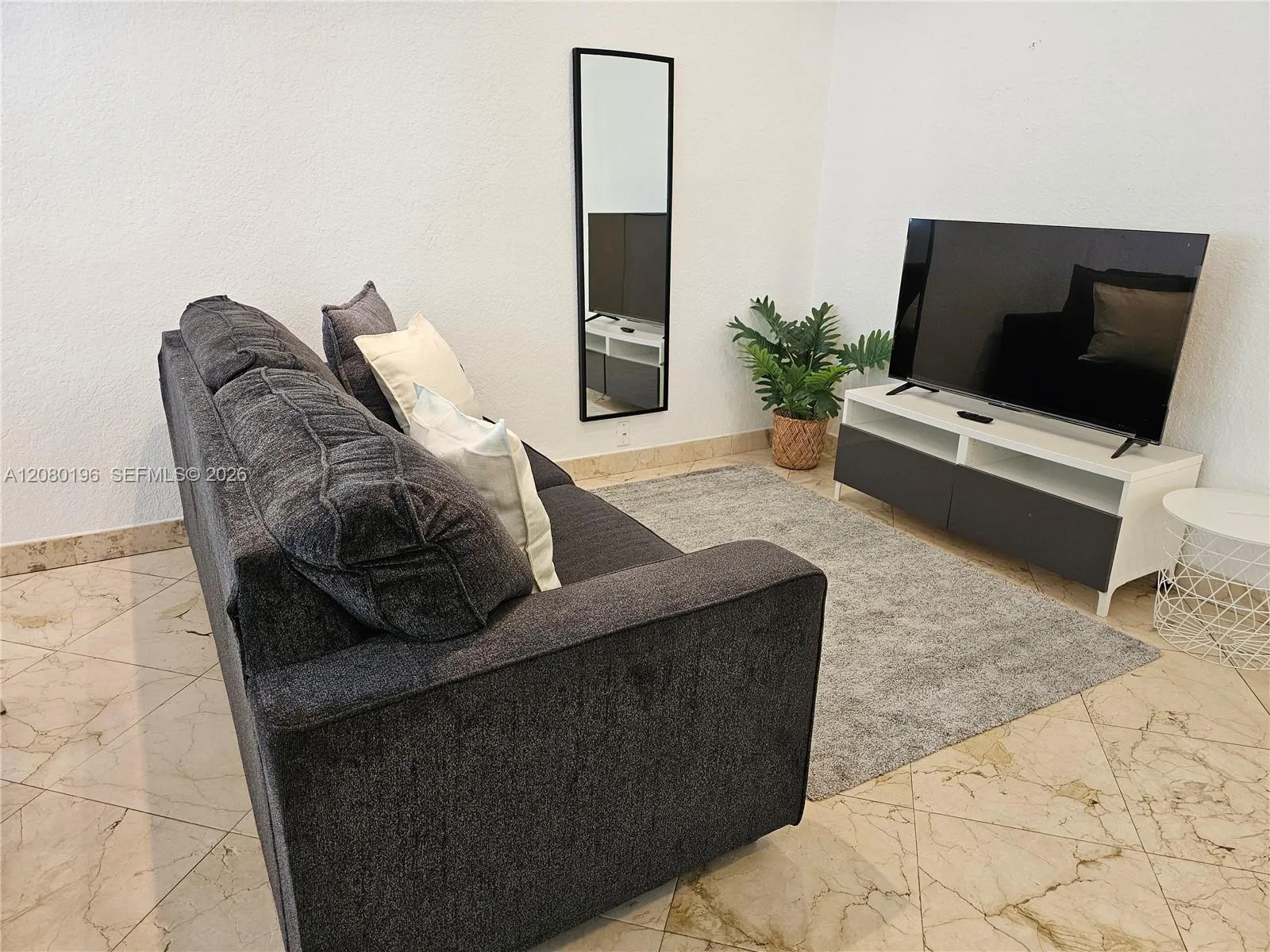 Foto de propiedad en 500 14th Street 203, Miami Beach, FL 33139 Miami Beach con MLS# 