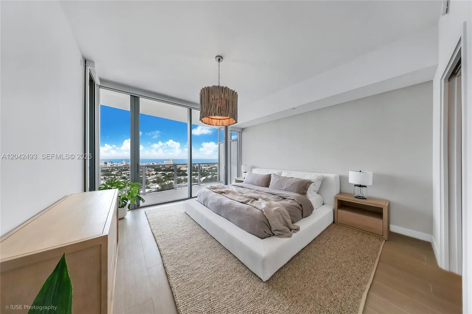 Foto de propiedad en 500 Alton Road 1906, Miami Beach, FL 33139 Miami Beach con MLS# 