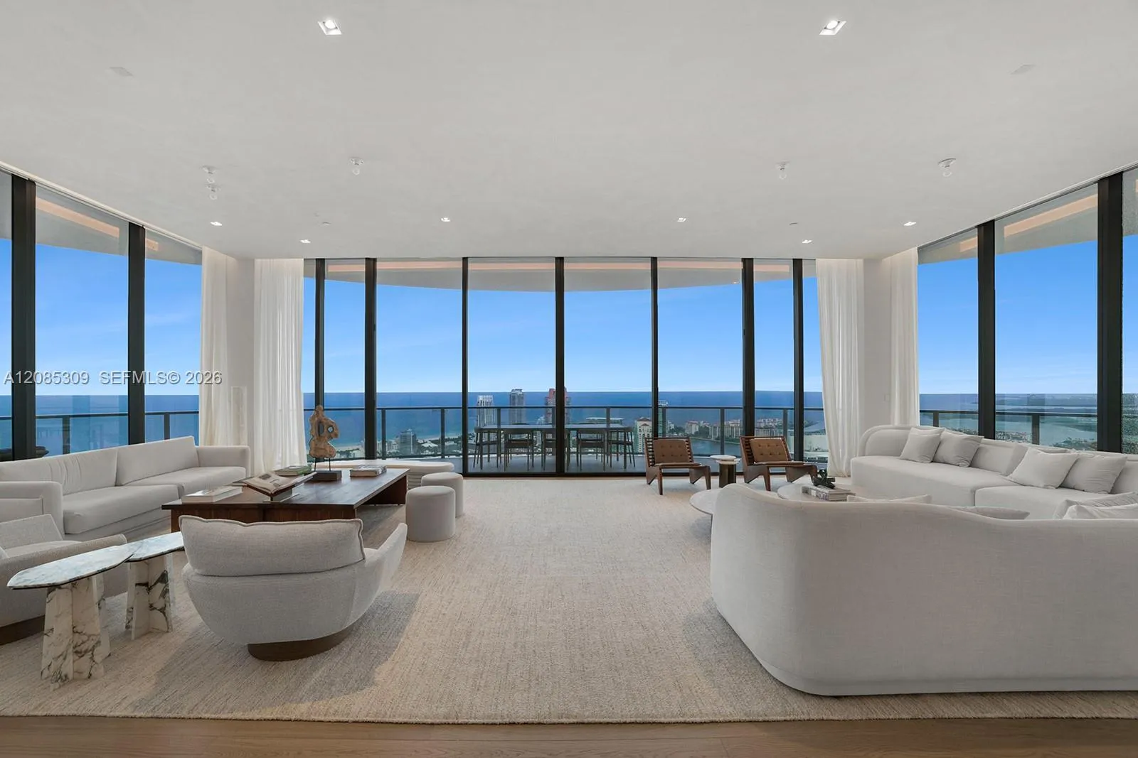 Foto de propiedad en 500 Alton Road 4501, Miami Beach, FL 33139 Miami Beach con MLS# 