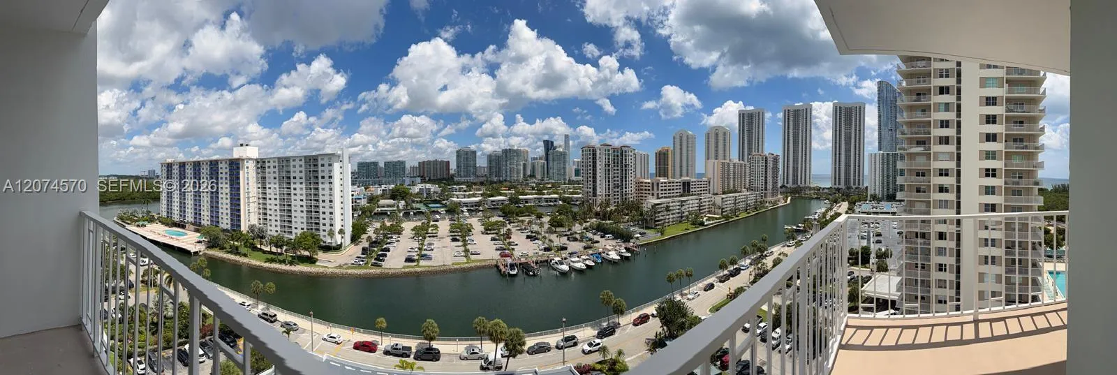 Foto de propiedad en 500 Bayview Drive 1231, Sunny Isles Beach, FL 33160 Sunny Isles Beach con MLS# 