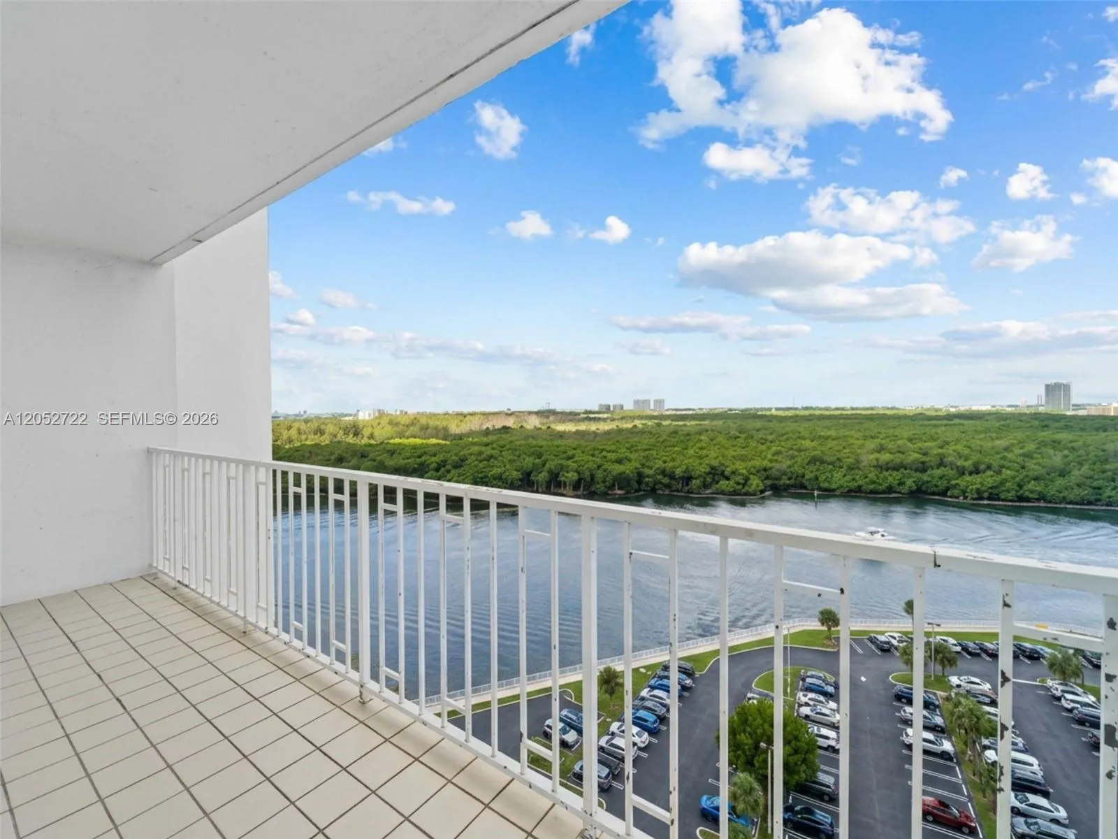 En Renta 500 Bayview Drive 1421, Sunny Isles Beach, FL 33160, Sunny Isles Beach, FL 33160