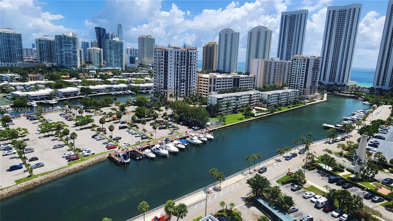 Foto de propiedad en 500 Bayview Drive 1725, Sunny Isles Beach, FL 33160 Sunny Isles Beach con MLS# 