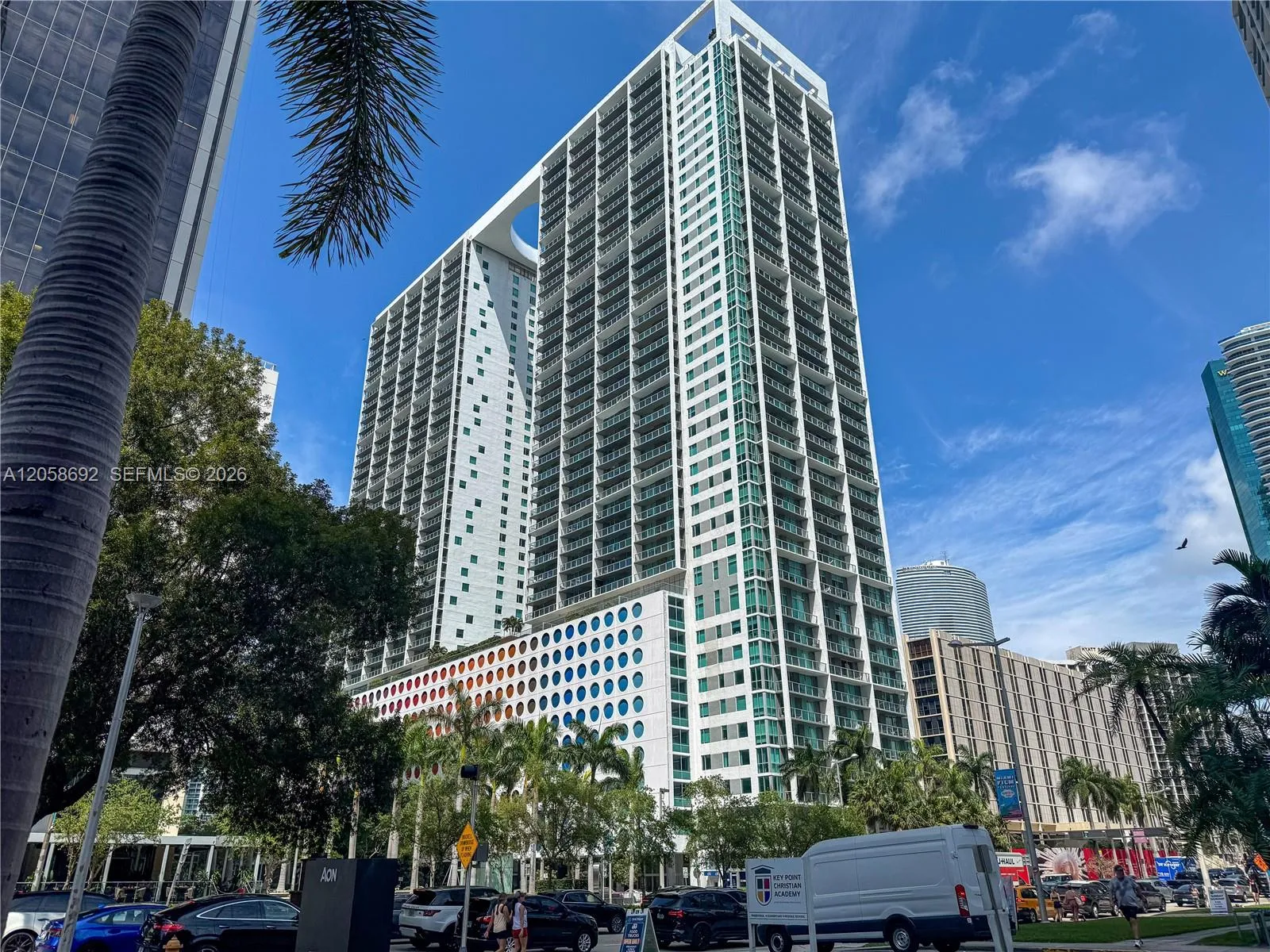 Foto de propiedad en 500 Brickell Avenue 1407, Miami, FL 33131 Miami con MLS# 