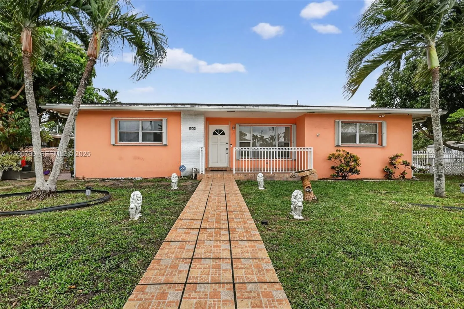 Foto de propiedad en 500 E 30th Street, Hialeah, FL 33013 Hialeah con MLS# 