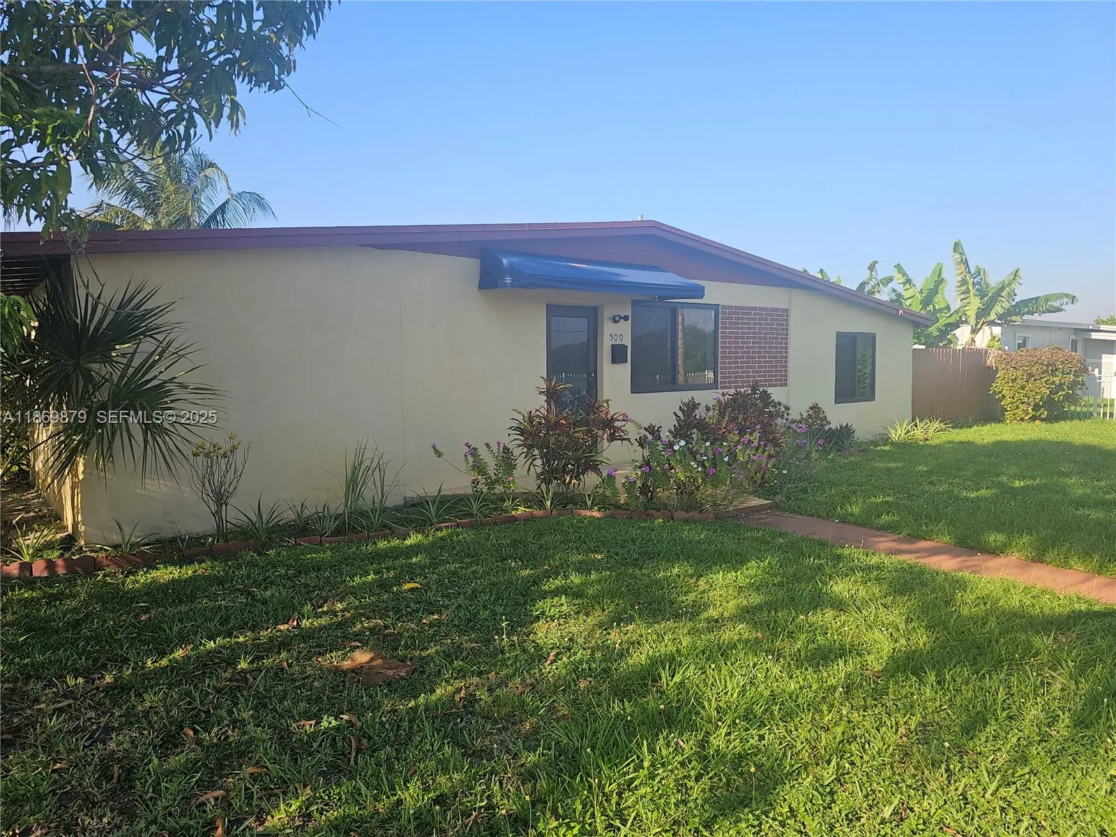 Foto de propiedad en 500 NW 199th Street, Miami Gardens, FL 33169 Miami Gardens con MLS# 