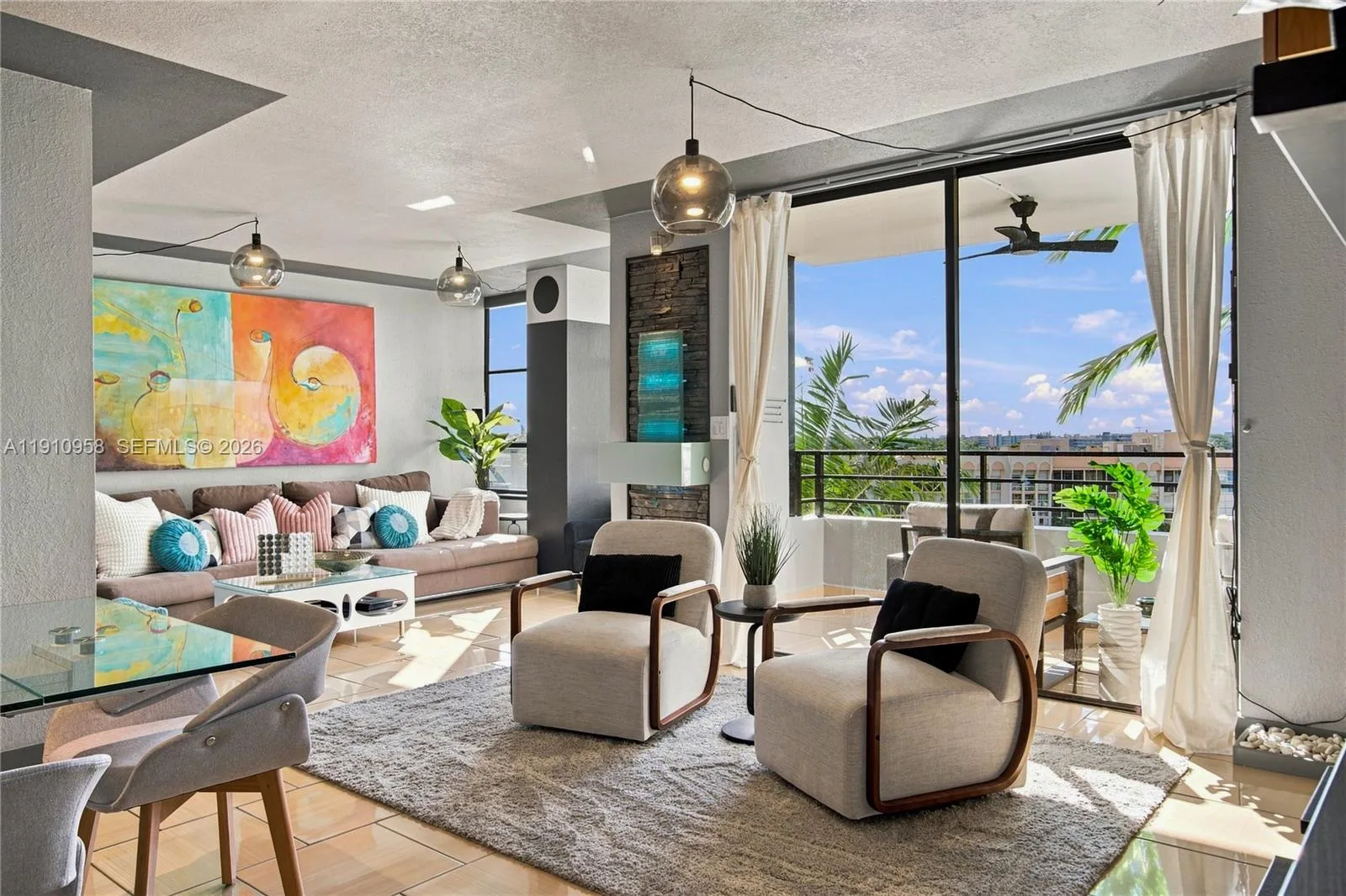 Foto de propiedad en 500 Three Islands Boulevard 308, Hallandale Beach, FL 33009 Hallandale Beach con MLS#