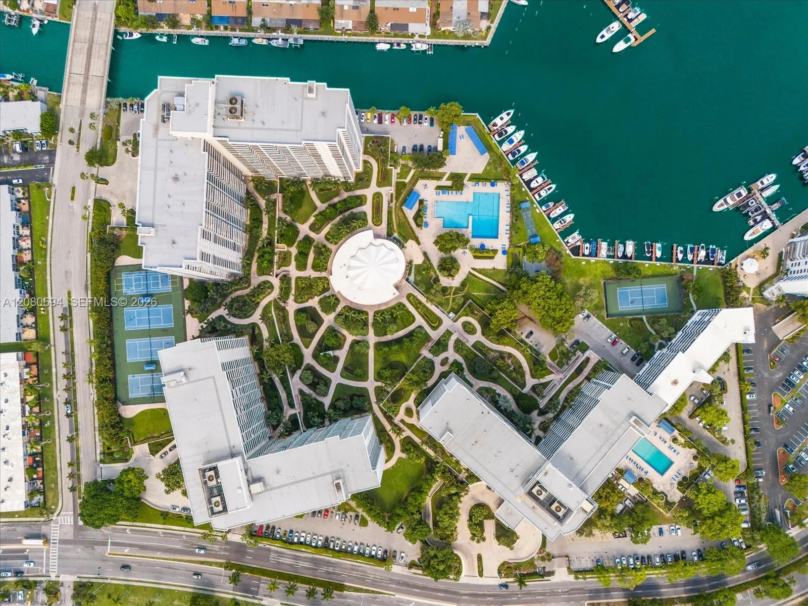 En Venta 500 Three Islands Boulevard 618, Hallandale Beach, FL 33009, Hallandale Beach, FL 33009
