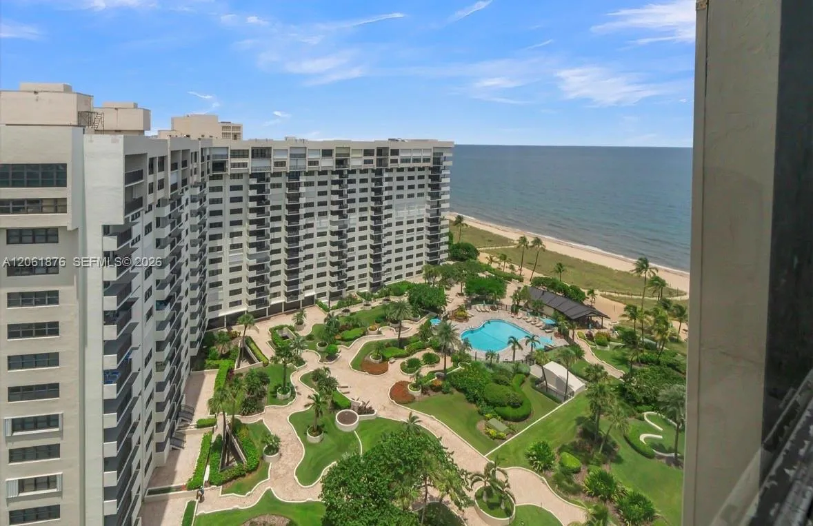 Foto de propiedad en 5000 N Ocean Boulevard 1704, Lauderdale-By-The-Sea, FL 33308 Lauderdale-By-The-Sea con MLS# 