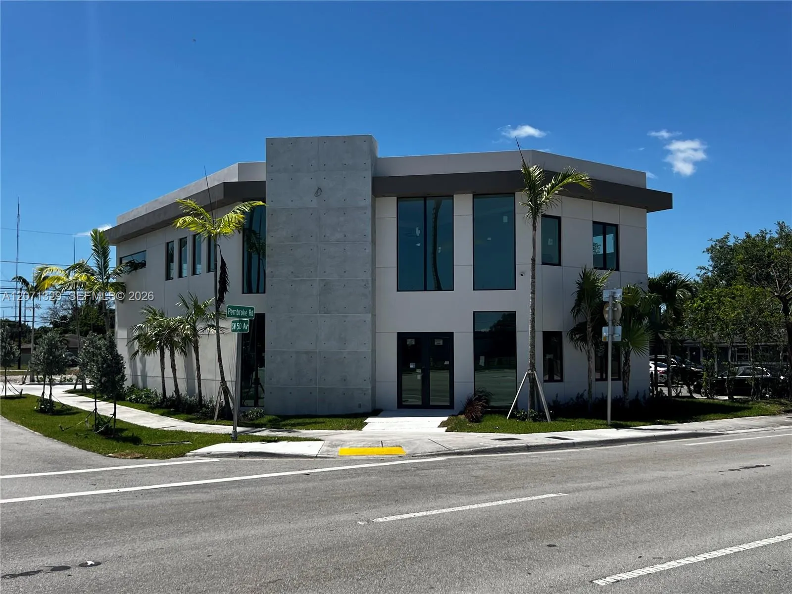 En Renta 5000 Pembroke Road, West Park, FL 33021, West Park, FL 33021