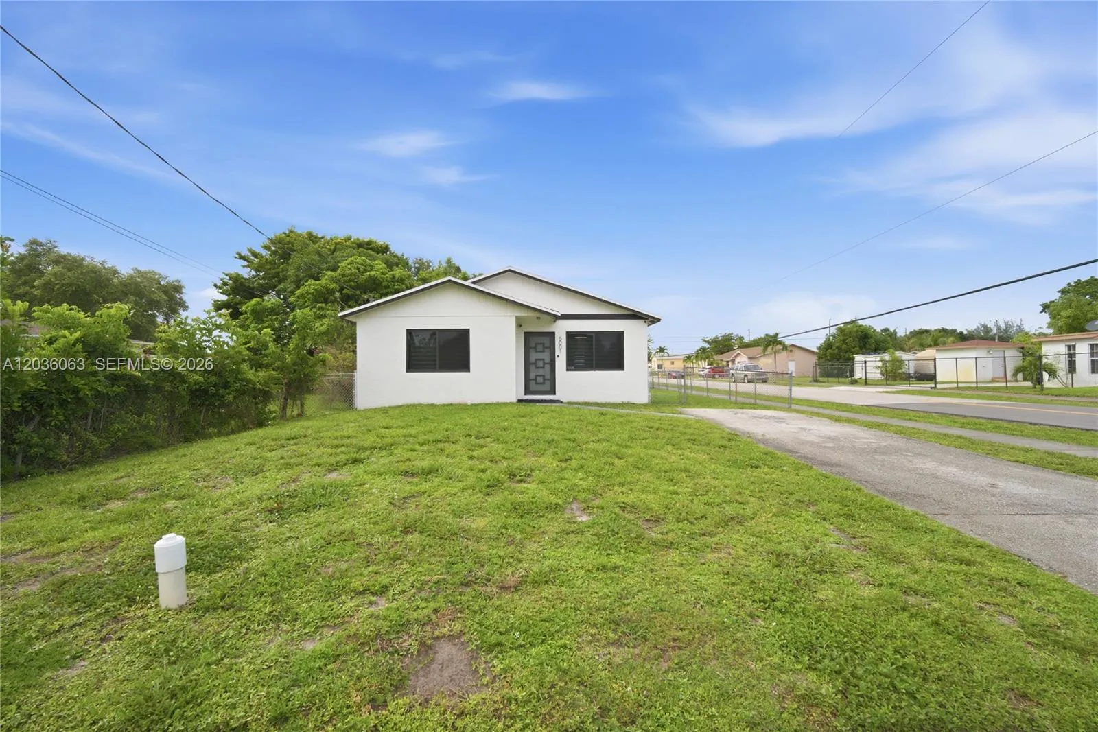 Vendido 5001 SW 21st Street, West Park, FL 33023, West Park, FL 33023