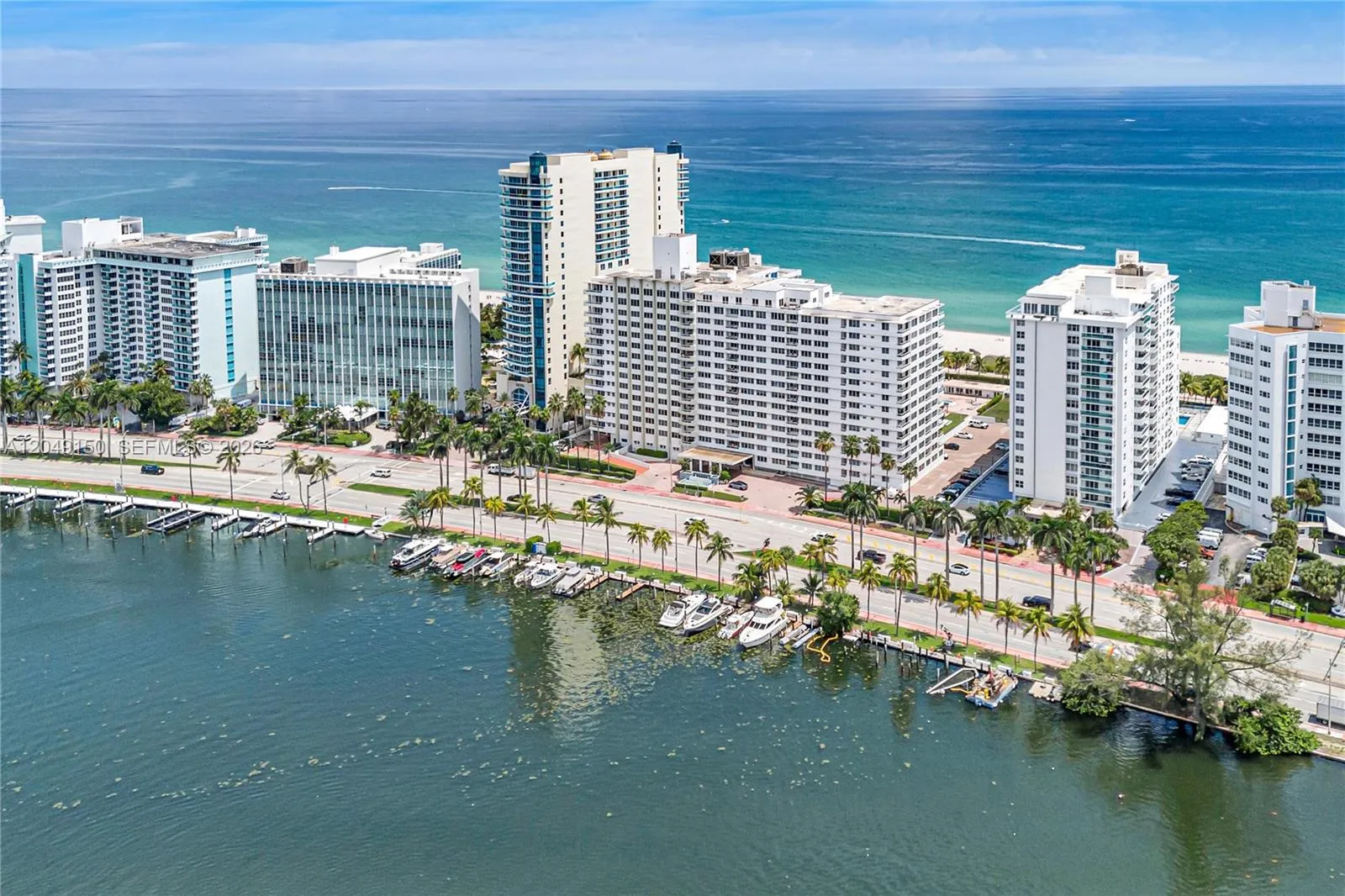 Foto de propiedad en 5005 Collins Avenue 509, Miami Beach, FL 33140 Miami Beach con MLS# 