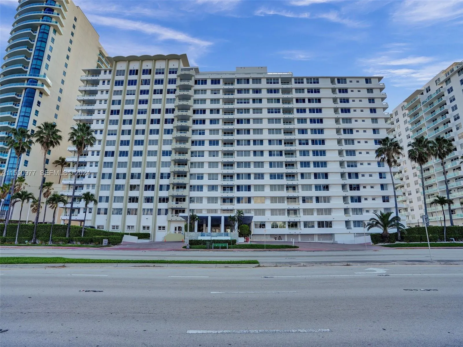Foto de propiedad en 5005 Collins Avenue 725, Miami Beach, FL 33140 Miami Beach con MLS# 