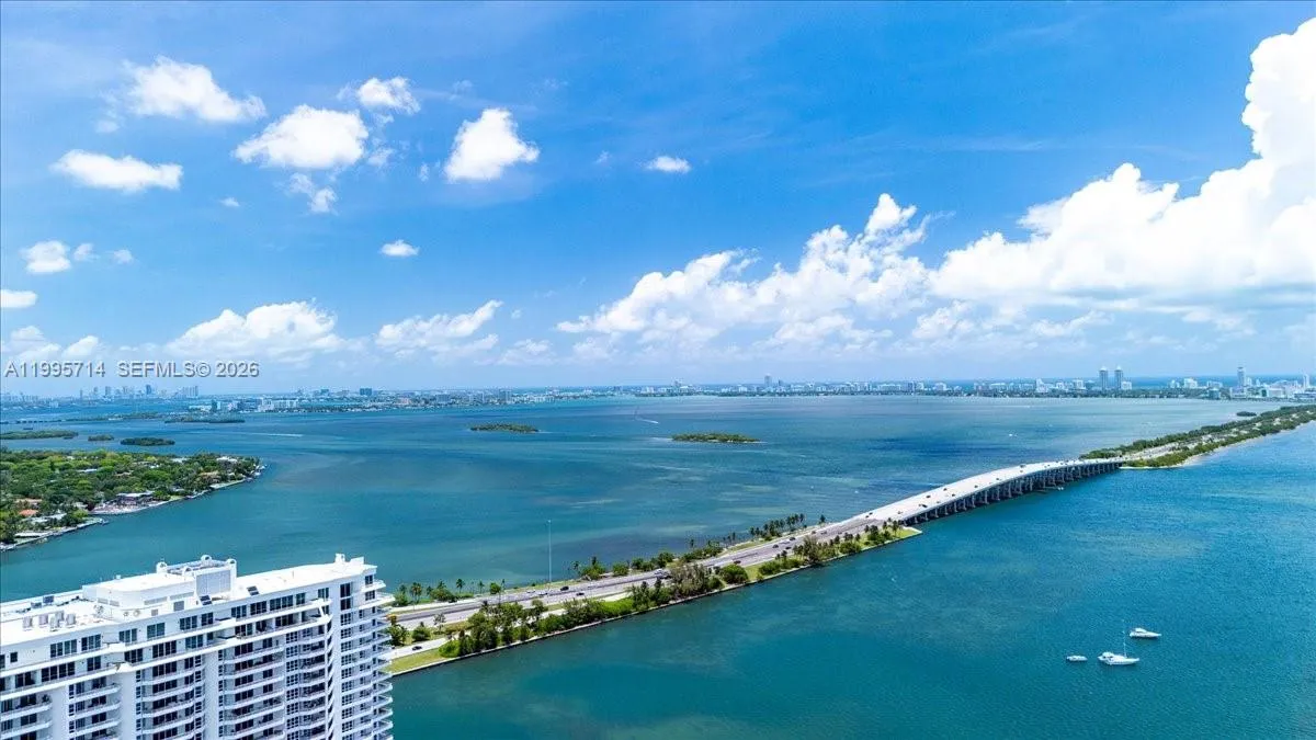 Foto de propiedad en 501 NE 31st Street 1201, Miami, FL 33137 Miami con MLS# 