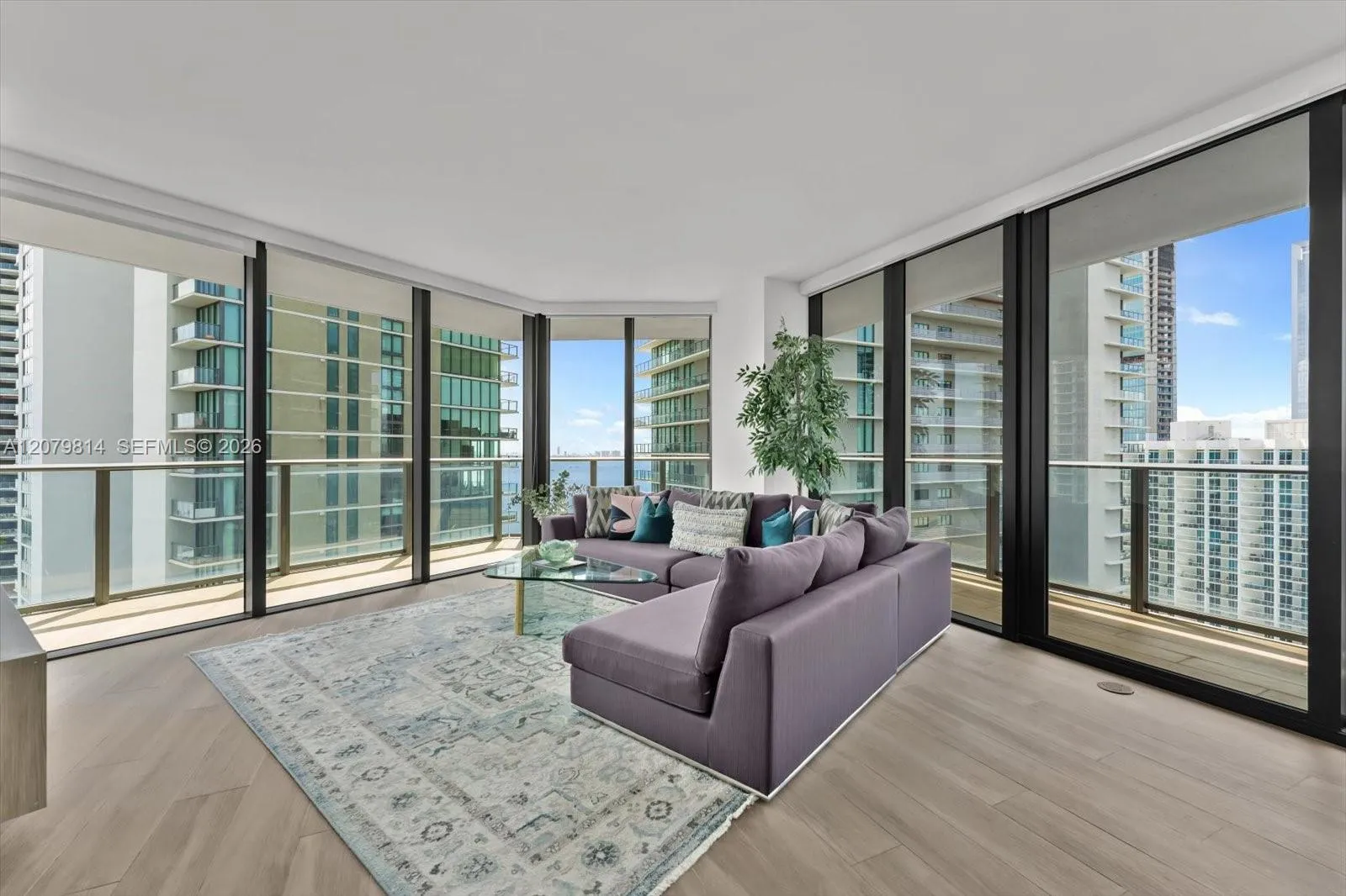 Foto de propiedad en 501 NE 31st Street 2006, Miami, FL 33137 Miami con MLS# 