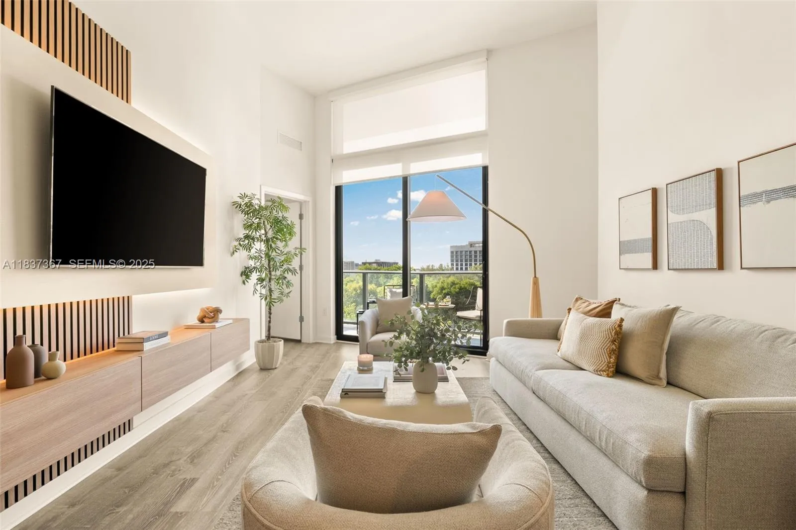 Foto de propiedad en 501 NE 31st Street 410, Miami, FL 33137 Miami con MLS# 