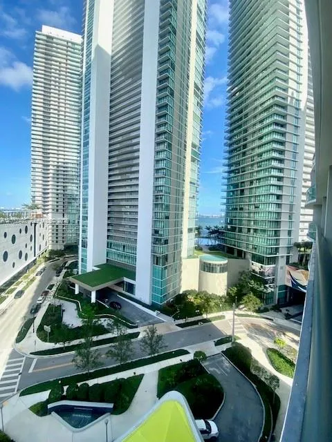 Foto de propiedad en 501 NE 31st Street 802, Miami, FL 33137 Miami con MLS# 
