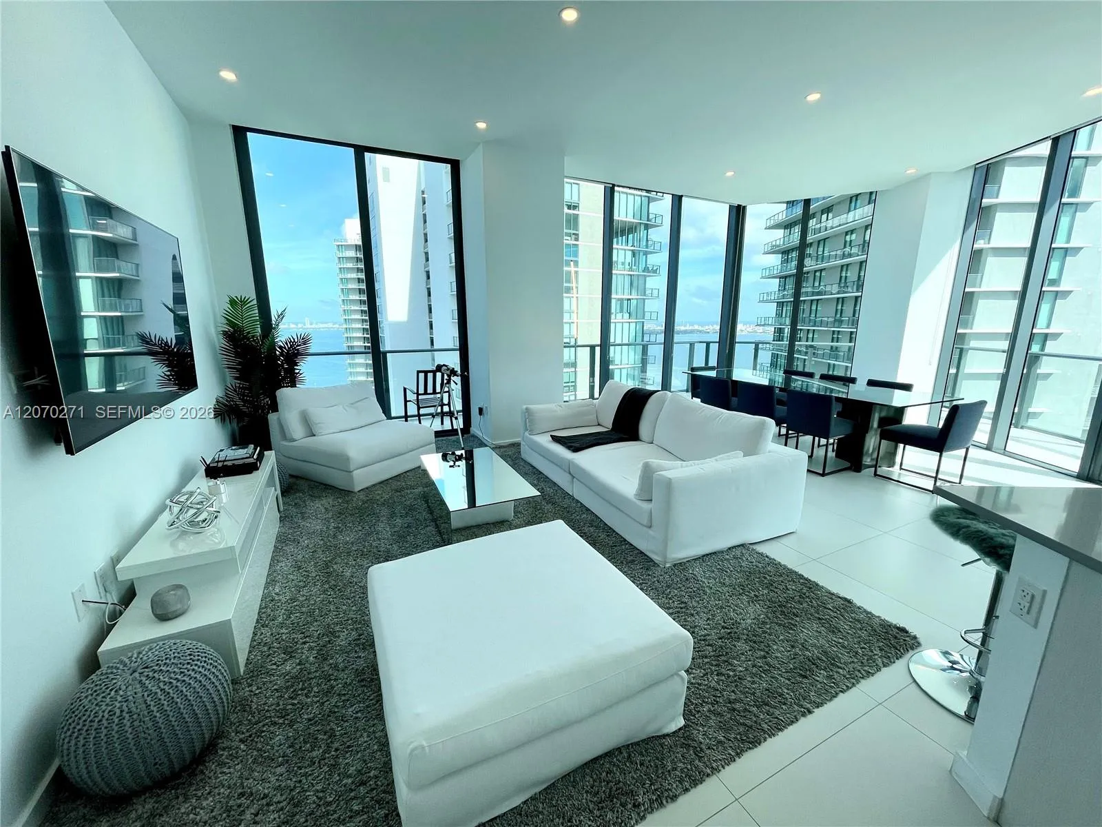 Foto de propiedad en 501 NE 31st Street PH4403, Miami, FL 33137 Miami con MLS# 