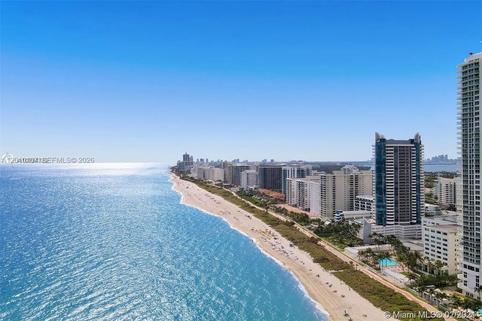 Foto de propiedad en 5025 Collins Avenue 2206, Miami Beach, FL 33140 Miami Beach con MLS# 