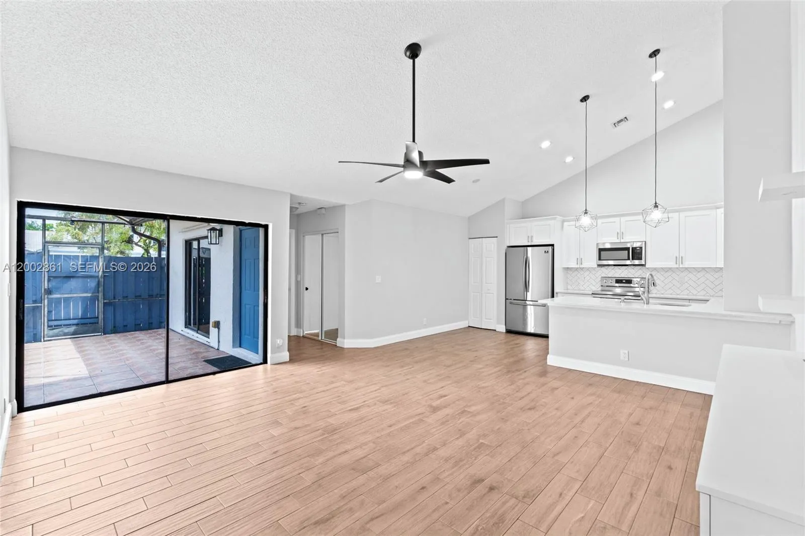 Vendido 504 Timberlane Circle, Greenacres, FL 33463, Greenacres, FL 33463