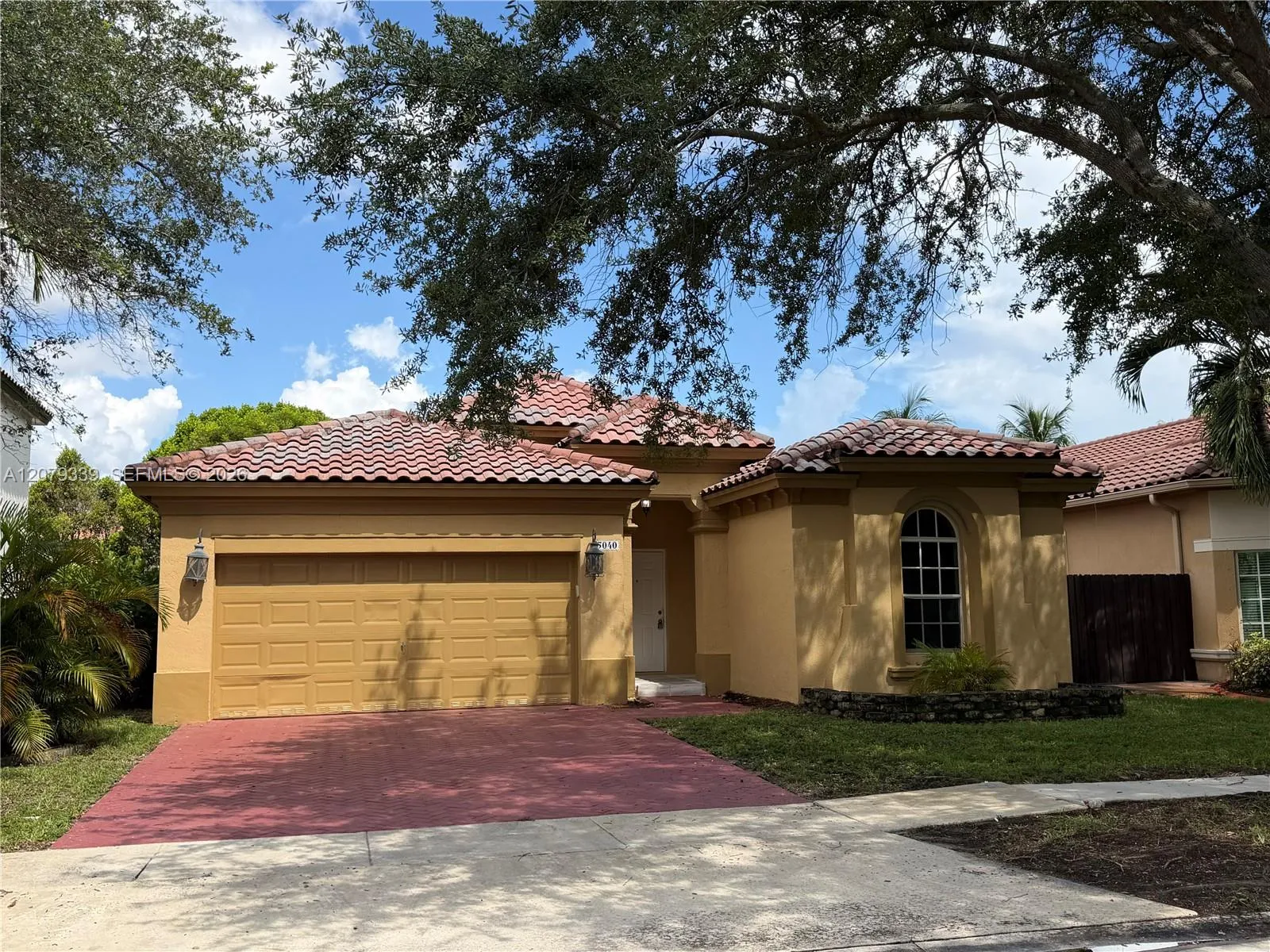 Foto de propiedad en 5040 SW 139th Terrace, Miramar, FL 33027 Miramar con MLS# 