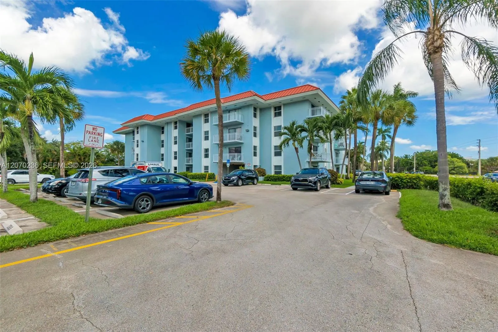 Foto de propiedad en 505 S Pine Island Road B207, Plantation, FL 33324 Plantation con MLS# 