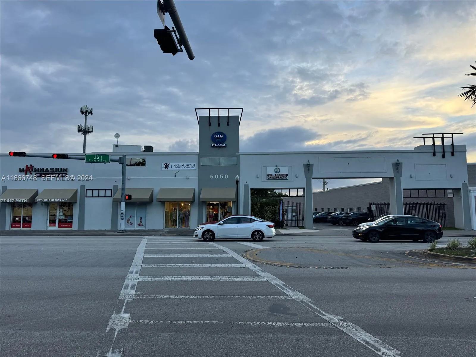 Foto de propiedad en 5050 Biscayne Boulevard 100, Miami, FL 33137 Miami con MLS# 