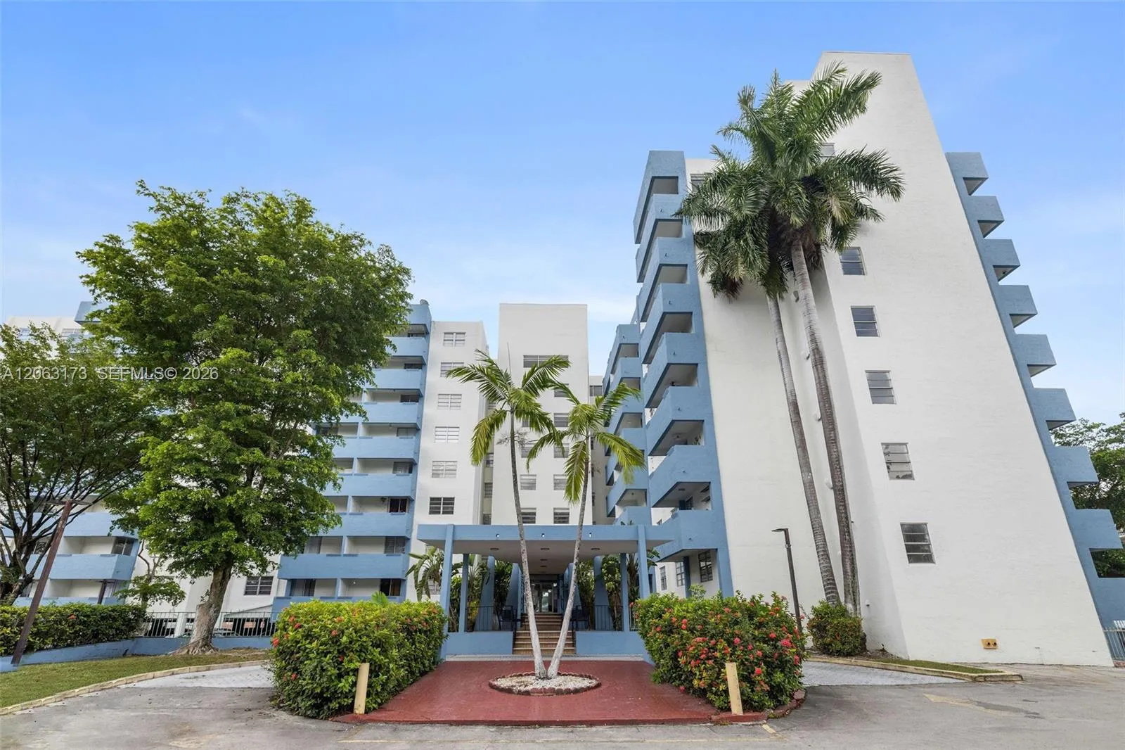 En Venta 5050 NW 7th Street 211, Miami, FL 33126, Miami, FL 33126