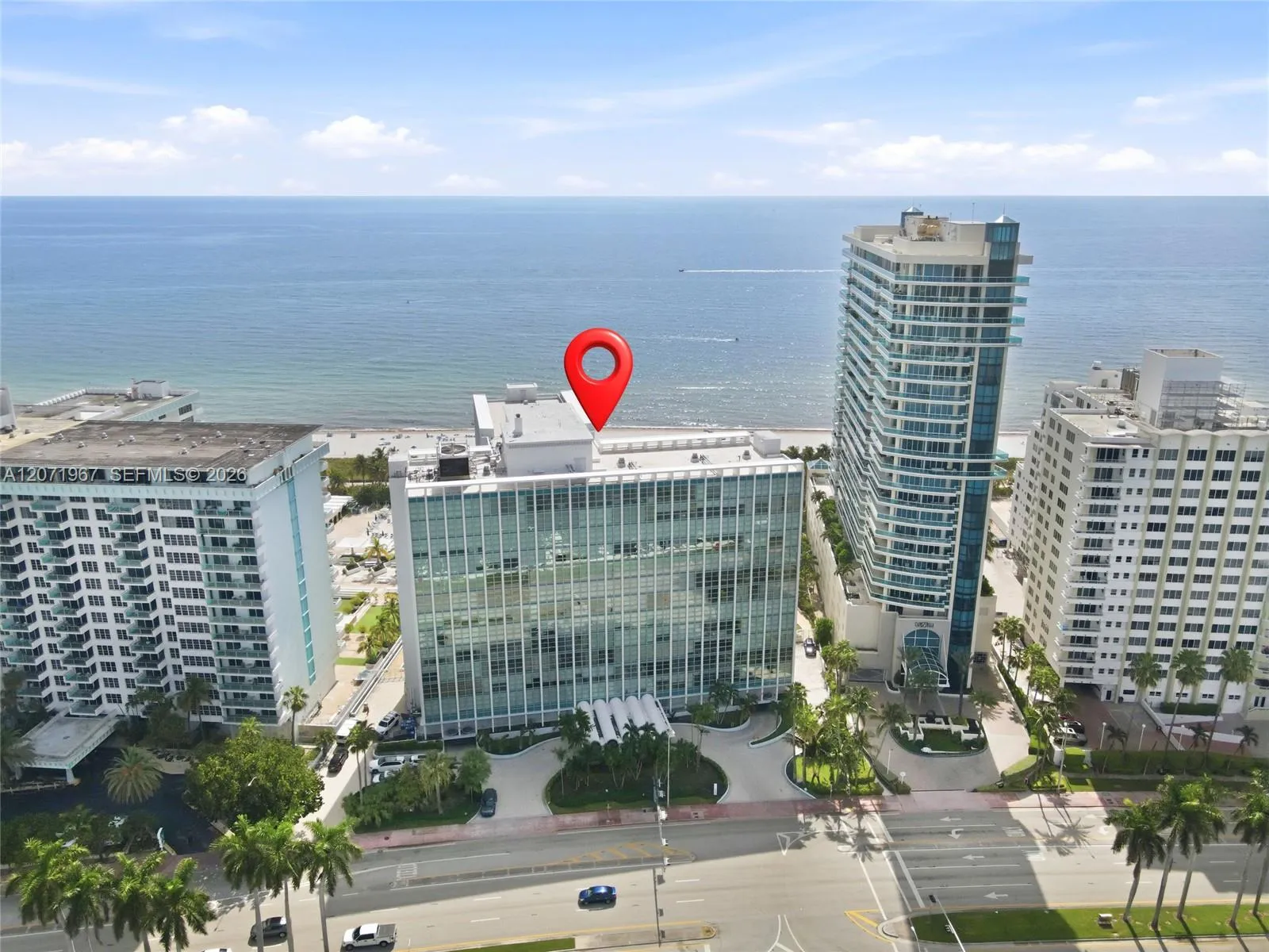 Foto de propiedad en 5055 Collins Avenue 11F, Miami Beach, FL 33140 Miami Beach con MLS# 