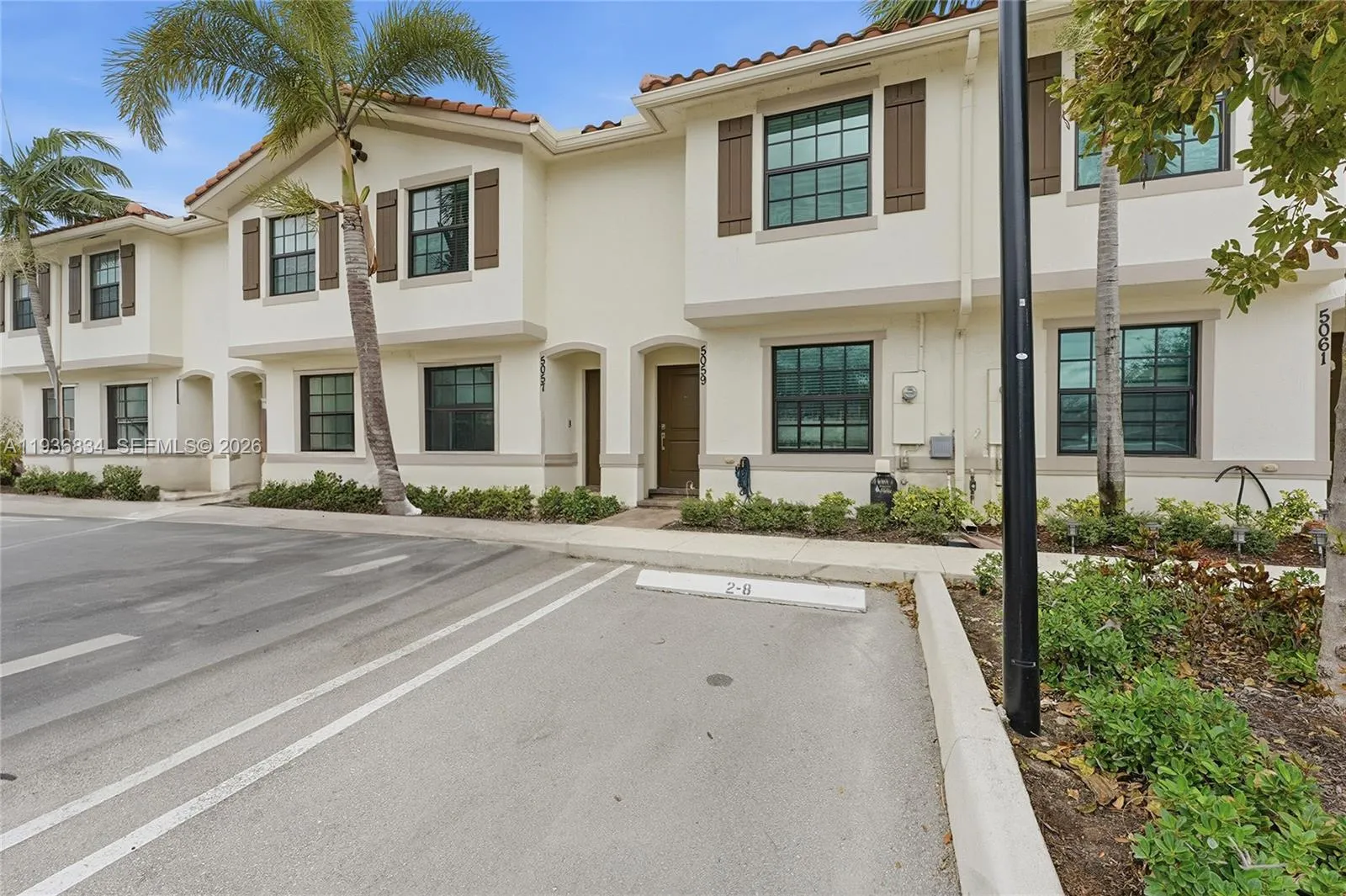Foto de propiedad en 5059 Genove Place, Riviera Beach, FL 33410 Riviera Beach con MLS# 