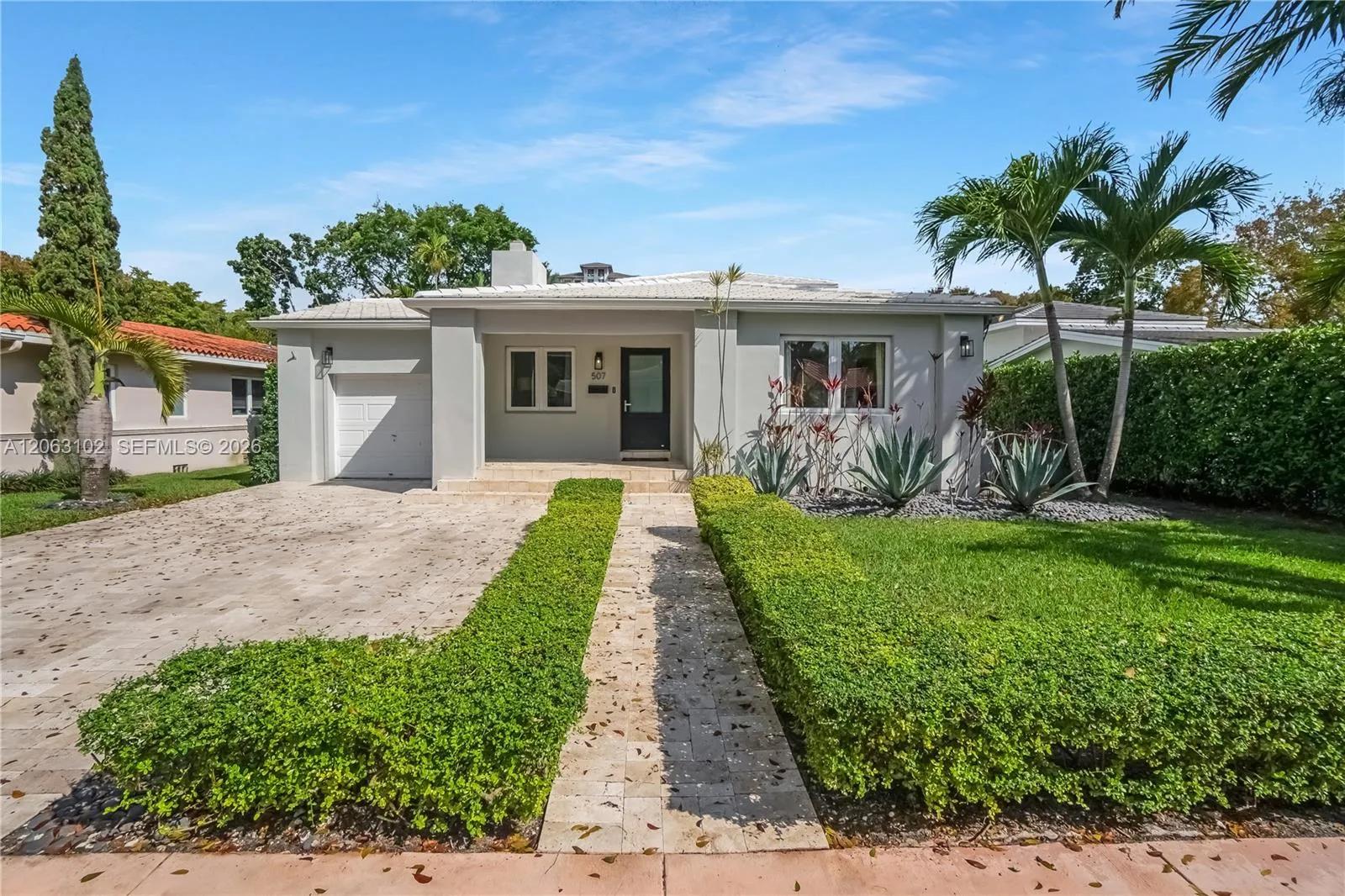 Foto de propiedad en 507 Sevilla Avenue, Coral Gables, FL 33134 Coral Gables con MLS# 