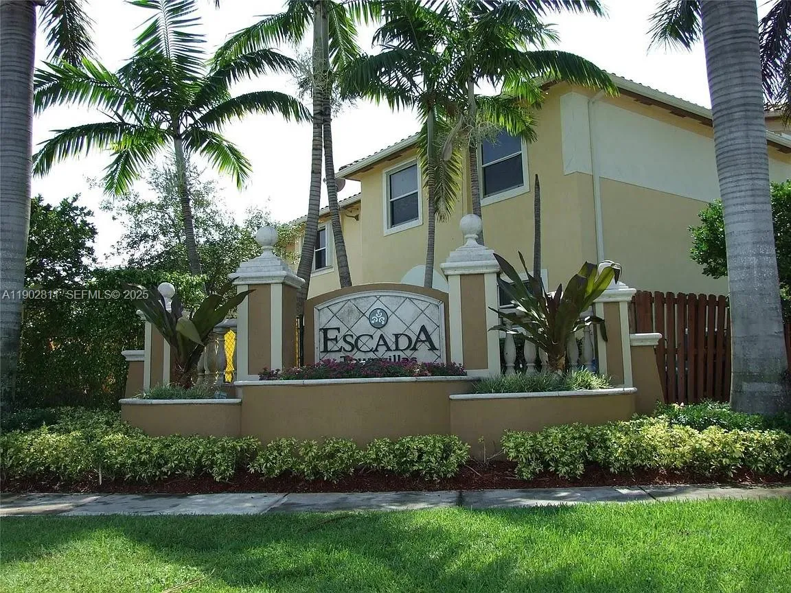 Foto de propiedad en 5079 SW 140th Terrace, Miramar, FL 33027 Miramar con MLS# 