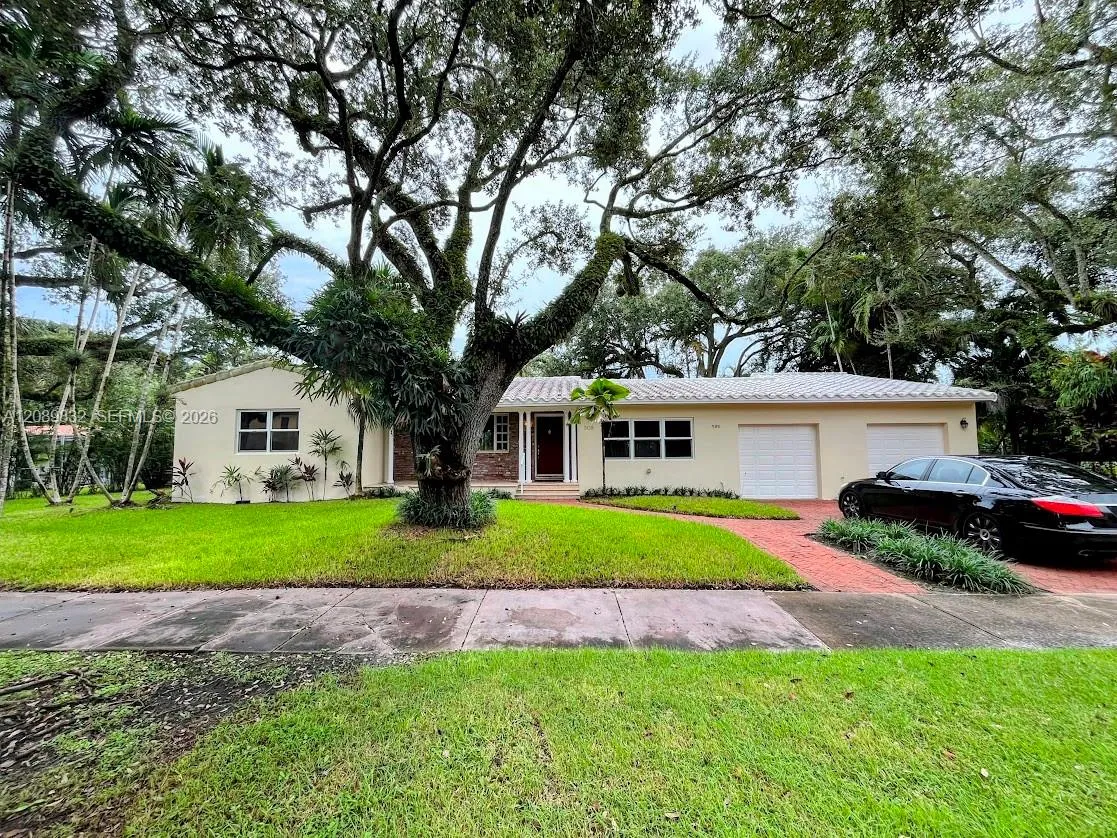 En Renta 508 Castania Avenue, Coral Gables, FL 33146, Coral Gables, FL 33146