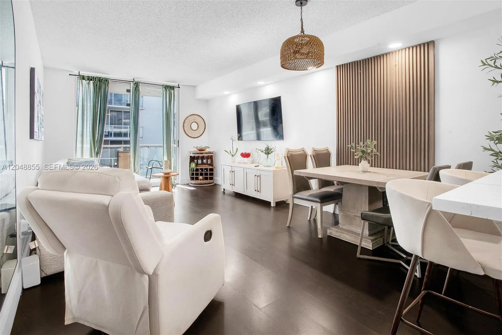 En Venta 5091 NW 7th Street TS-11, Miami, FL 33126, Miami, FL 33126