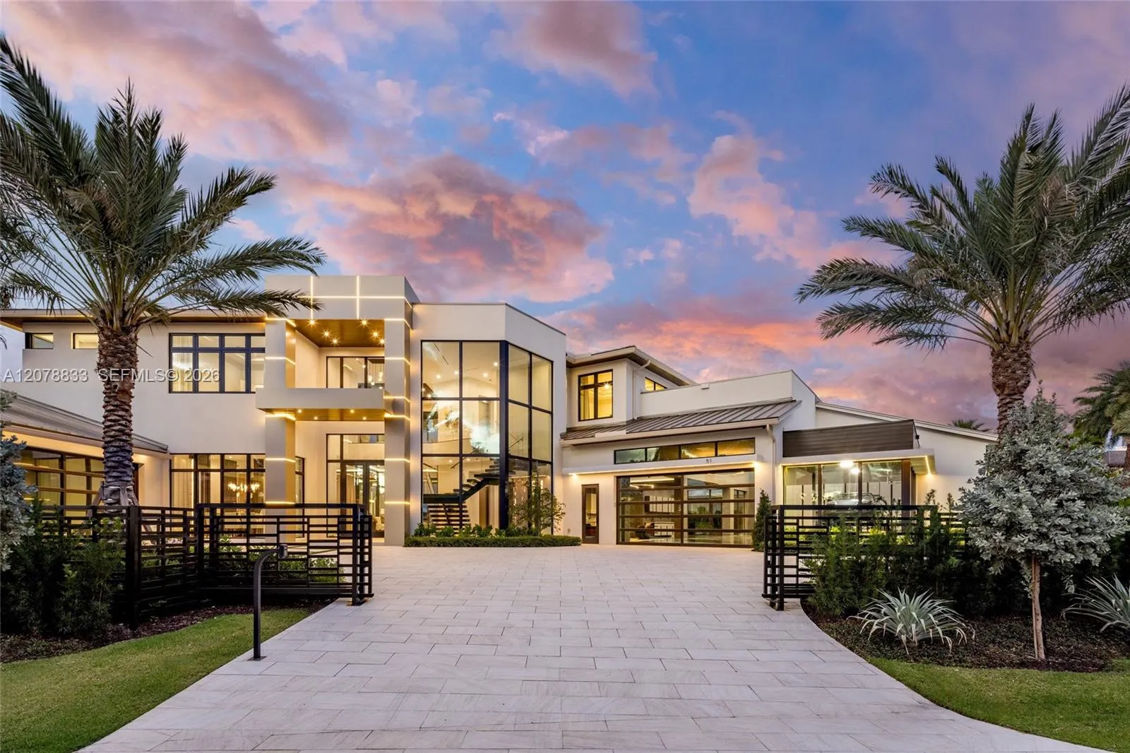 Foto de propiedad en 51 Isla Bahia Drive, Fort Lauderdale, FL 33316 Fort Lauderdale con MLS# 