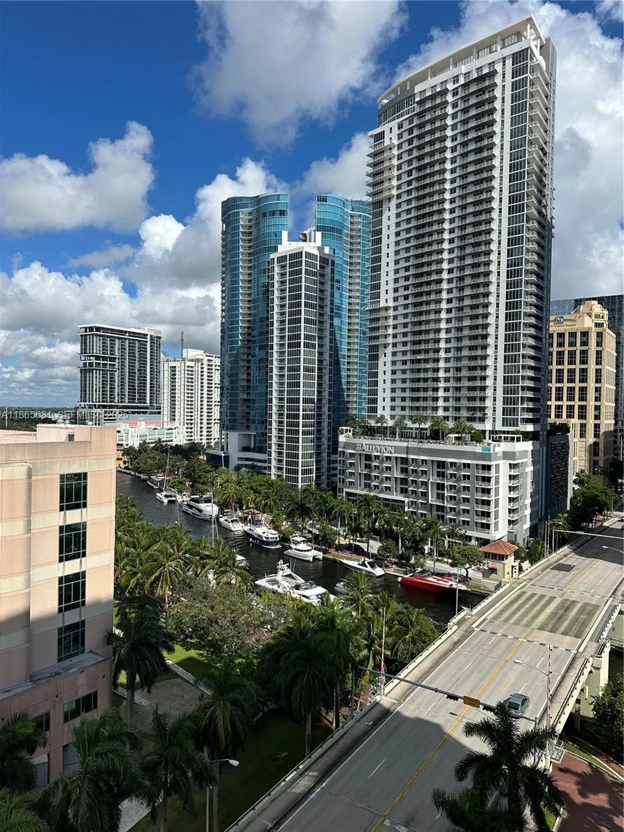 Foto de propiedad en 511 SE 5th Avenue 1214, Fort Lauderdale, FL 33301 Fort Lauderdale con MLS#