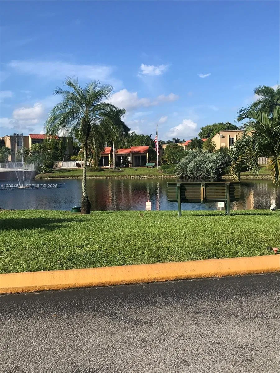 Foto de propiedad en 5112 NW 79 Avenue 201, Doral, FL 33166 Doral con MLS#