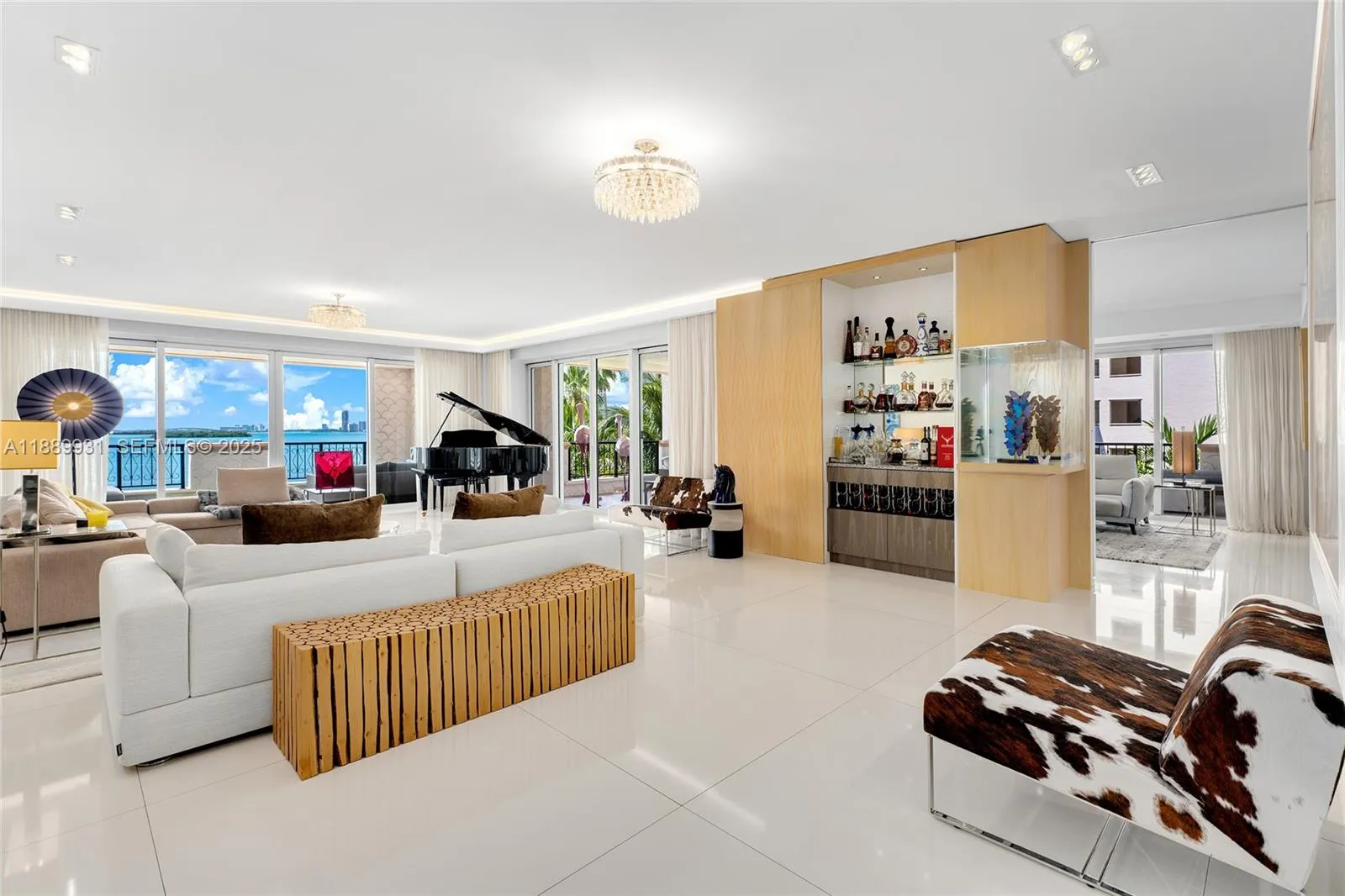 Foto de propiedad en 5134 Fisher Island Drive 5134, Miami Beach, FL 33109 Miami Beach con MLS# 