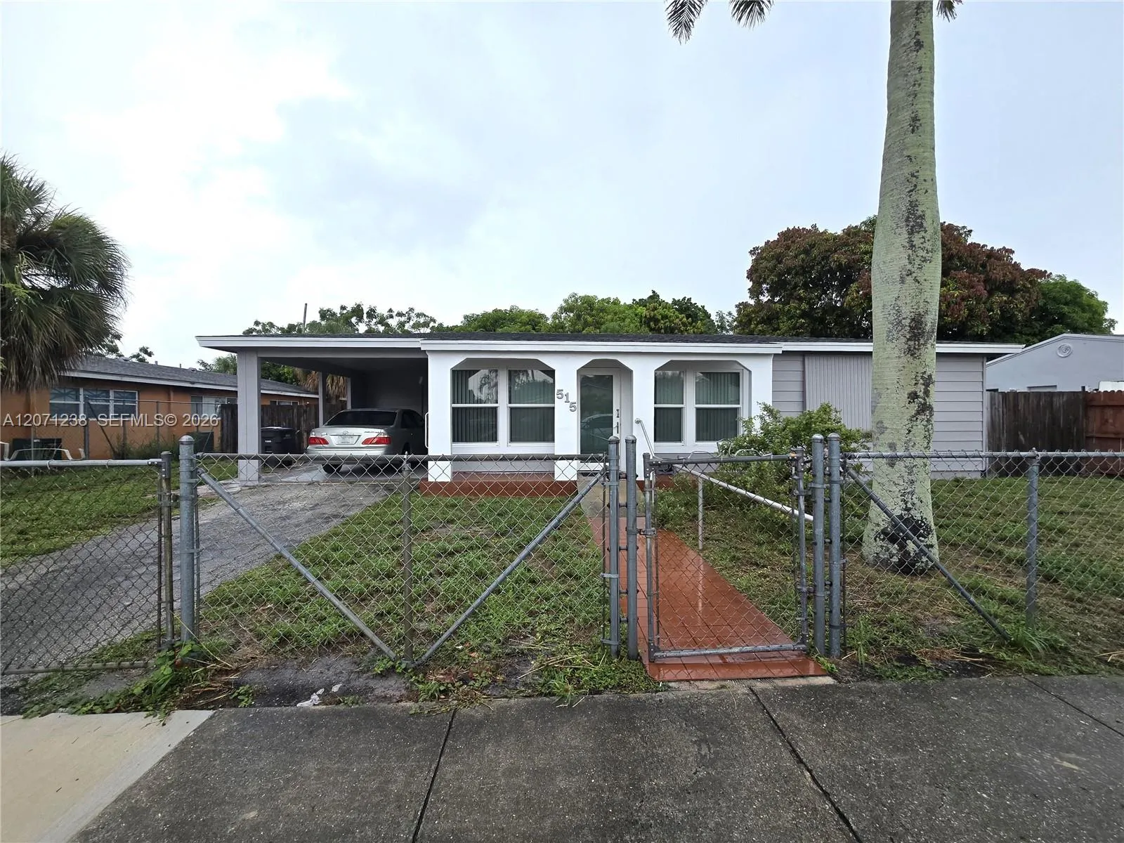 Foto de propiedad en 515 Hunter Street, West Palm Beach, FL 33405 West Palm Beach con MLS# 