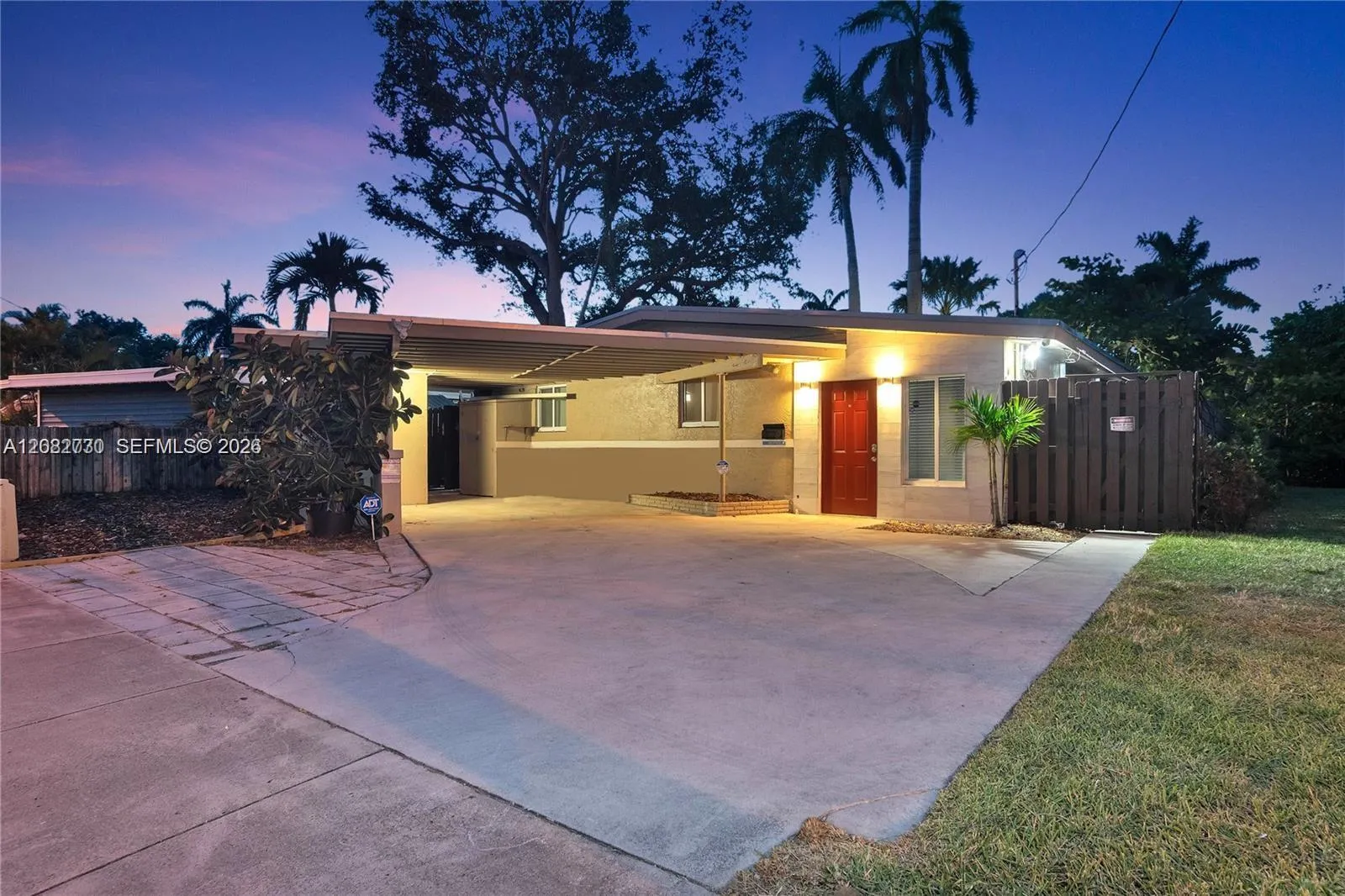 Foto de propiedad en 515 SW 12th Street 1, Fort Lauderdale, FL 33315 Fort Lauderdale con MLS# 