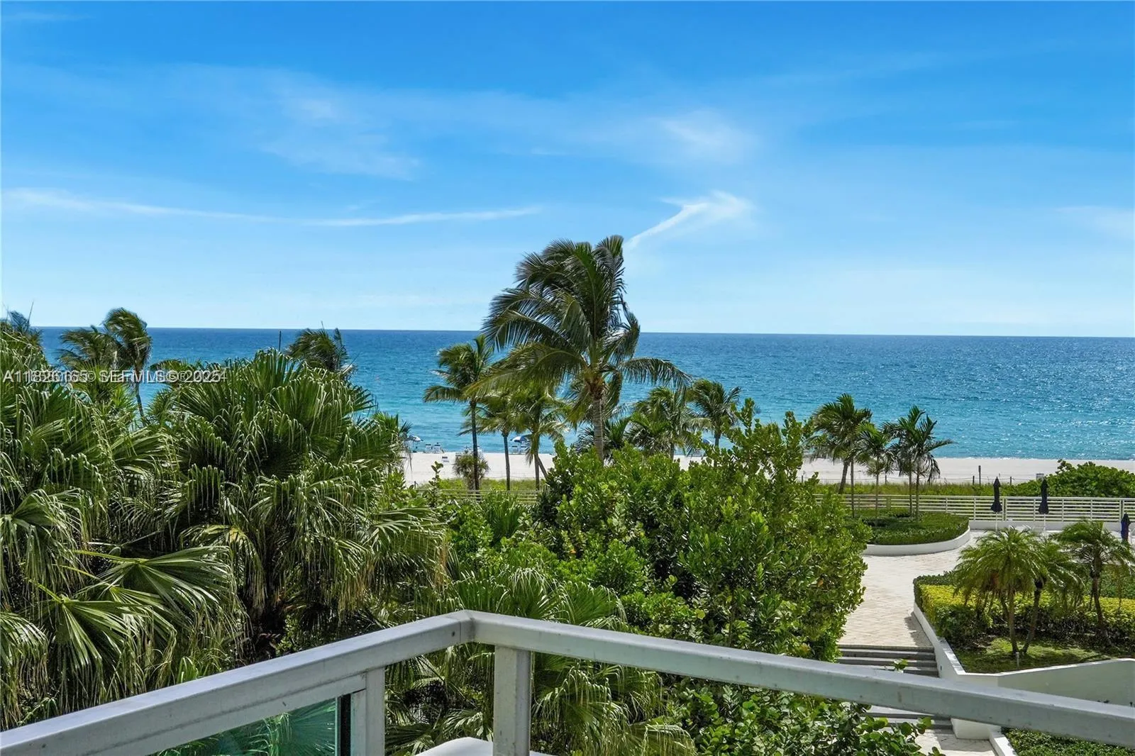 Foto de propiedad en 5151 Collins Avenue 535, Miami Beach, FL 33140 Miami Beach con MLS# 