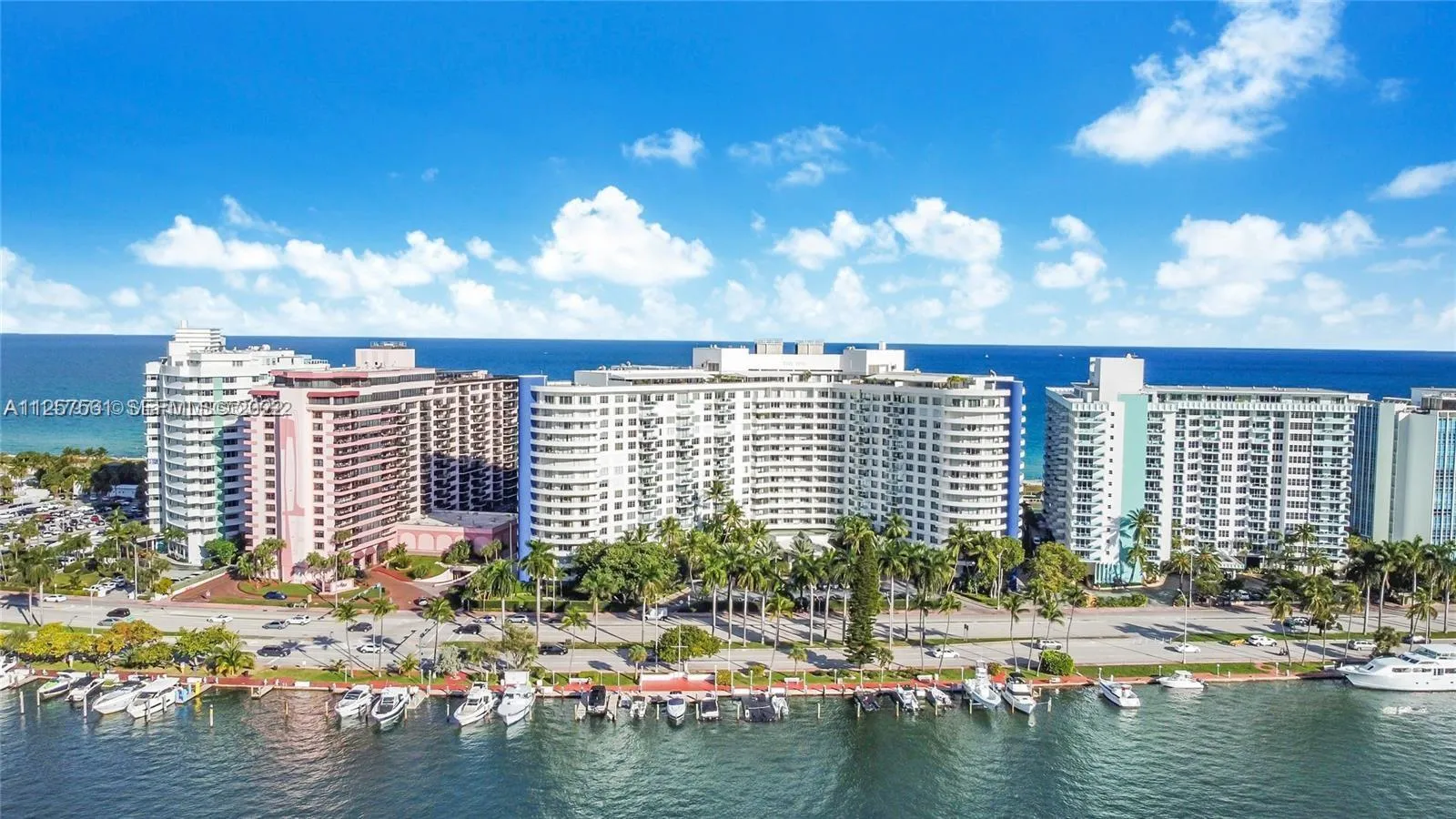 Foto de propiedad en 5151 Collins Avenue 725, Miami Beach, FL 33140 Miami Beach con MLS# 