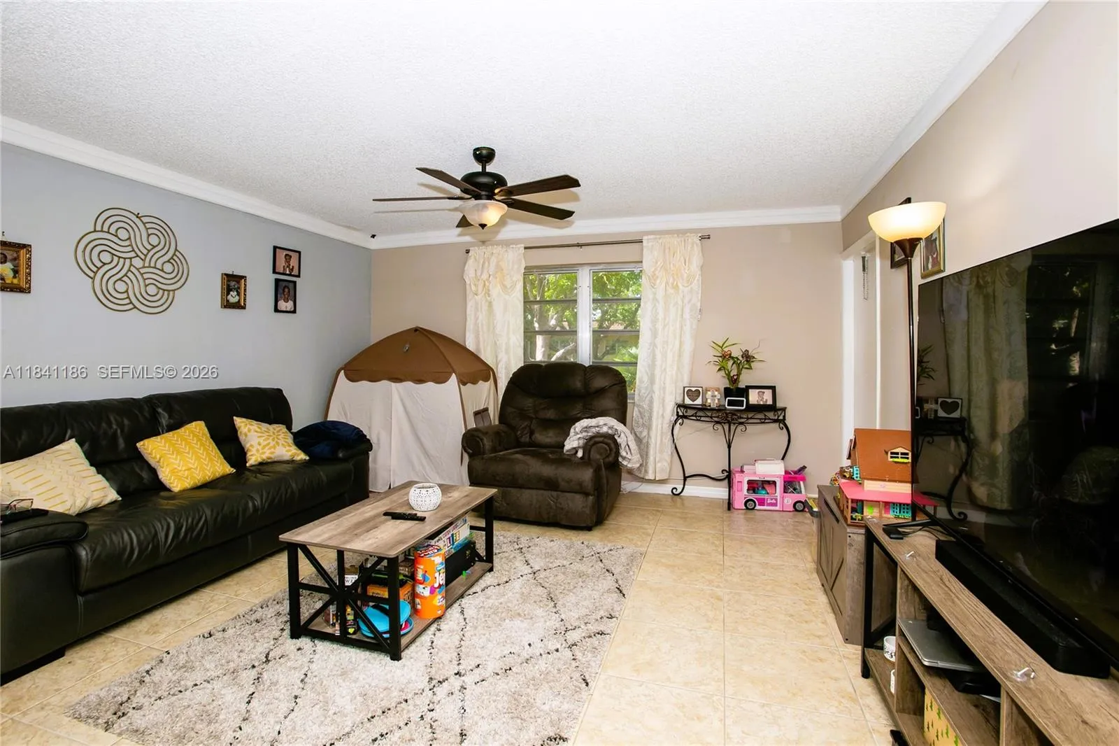 Foto de propiedad en 5160 SW 40th Avenue 26D, Dania Beach, FL 33314 Dania Beach con MLS# 