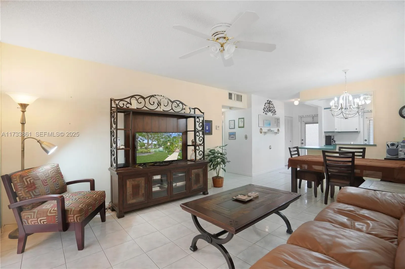 Vendido 5171 W Oakland Park Boulevard 311, Lauderdale Lakes, FL 33313, Lauderdale Lakes, FL 33313