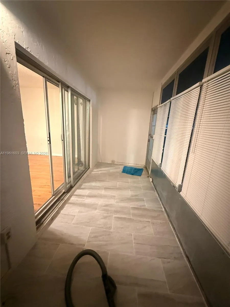 Foto de propiedad en 5180 E Sabal Palm Boulevard 133, Tamarac, FL 33319 Tamarac con MLS# 