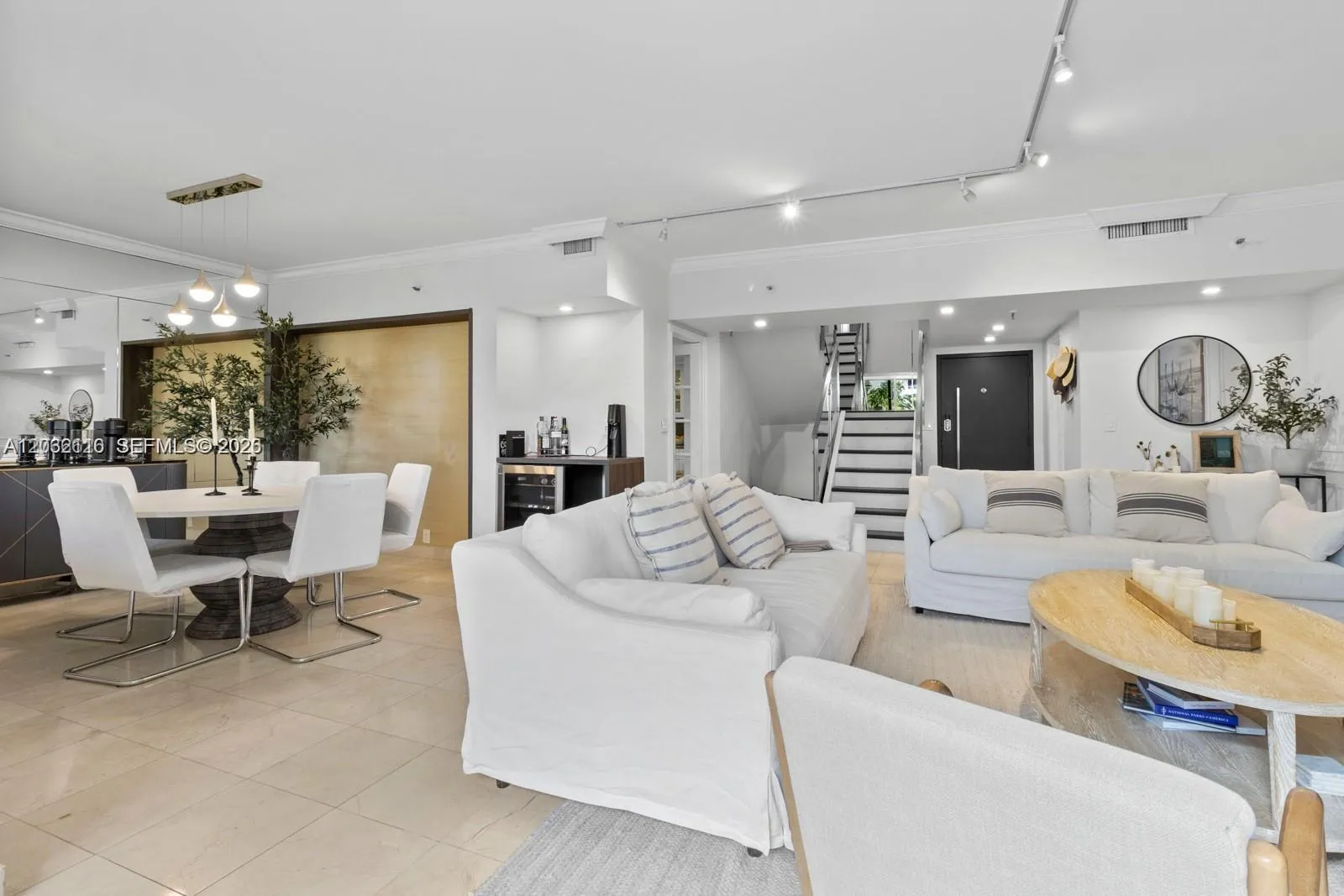 En Renta 520 Brickell Key Drive A307, Miami, FL 33131, Miami, FL 33131